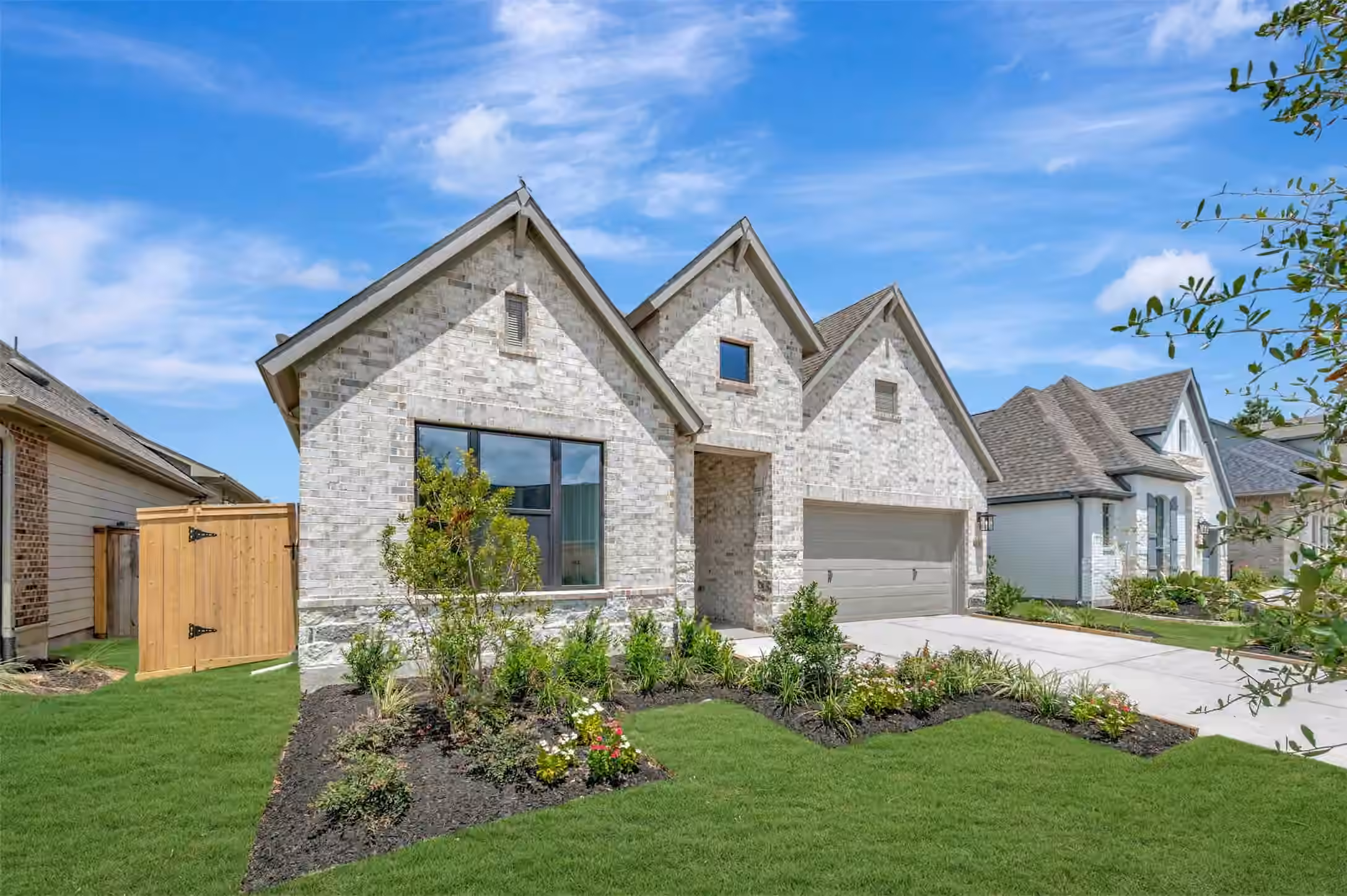 Photo 2 of 26420 North Wayland Chase, Magnolia, TX