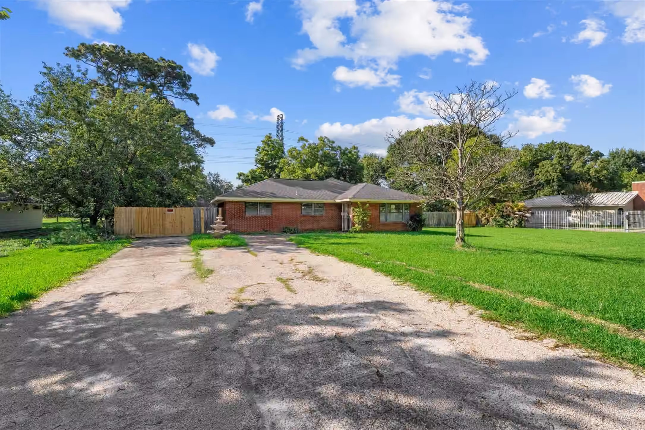 Photo 2 of 7333 Cayton Street, Houston, TX