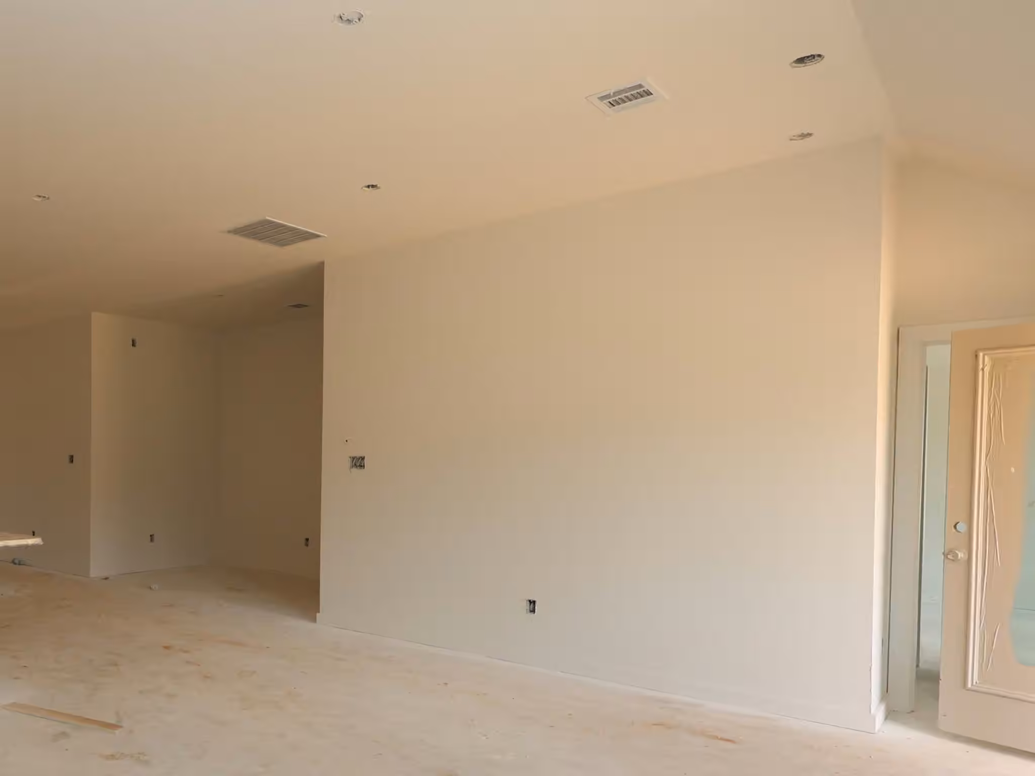 Photo 5 of 10611 Annex Avenue, Montgomery, TX