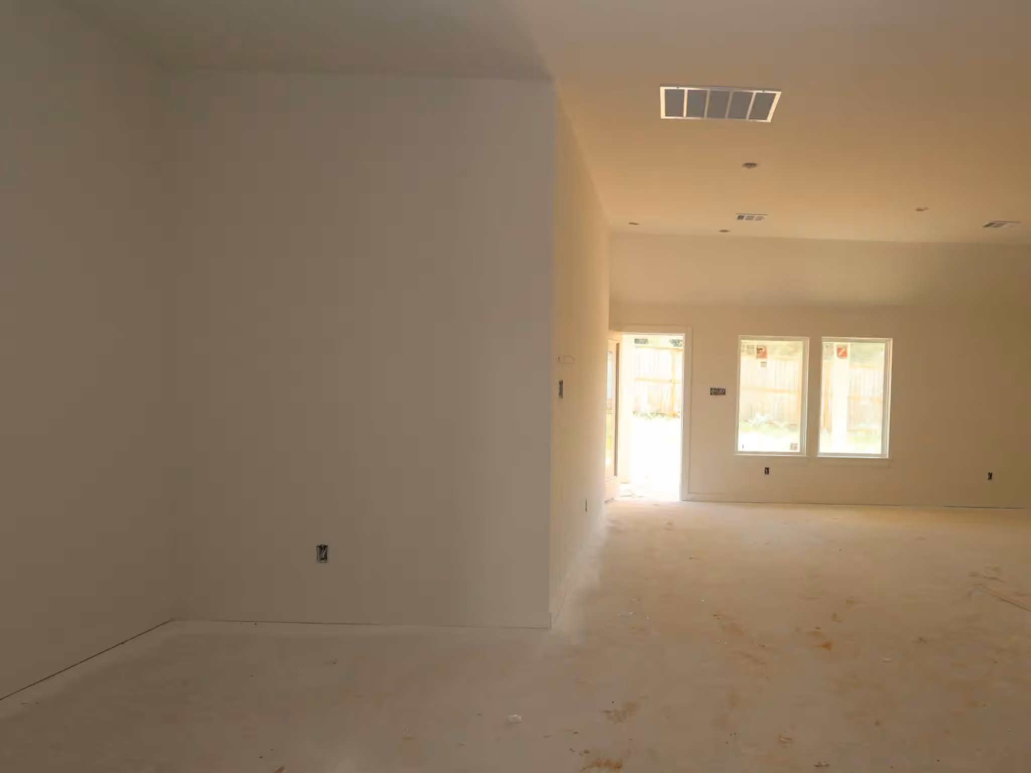 Photo 6 of 10611 Annex Avenue, Montgomery, TX