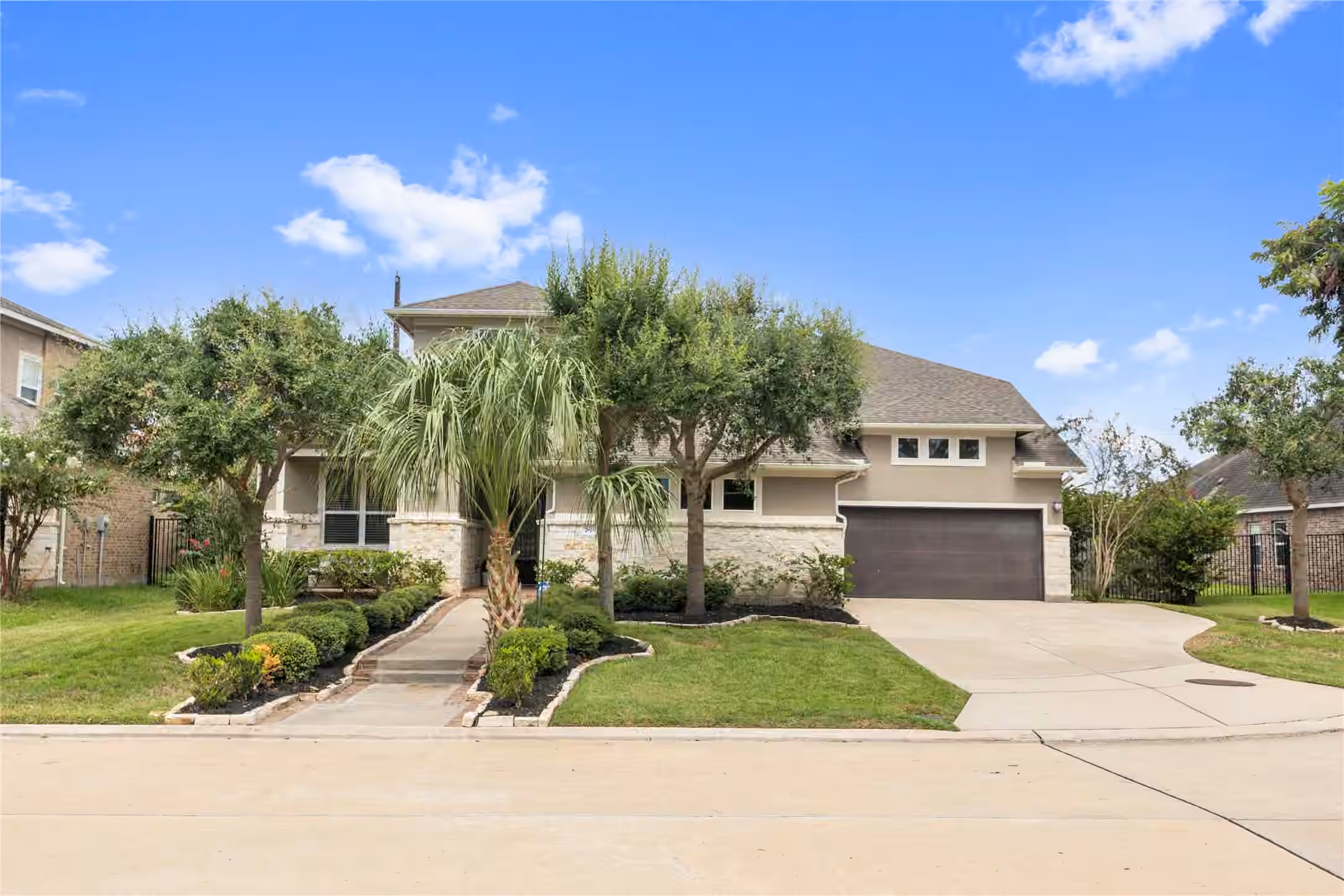 Photo 2 of 7819 Lost Pecan Way, Missouri City, TX