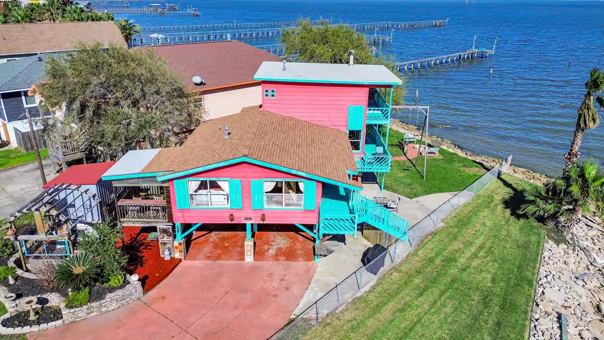 Photo 2 of 1121 6th Street, San Leon, TX