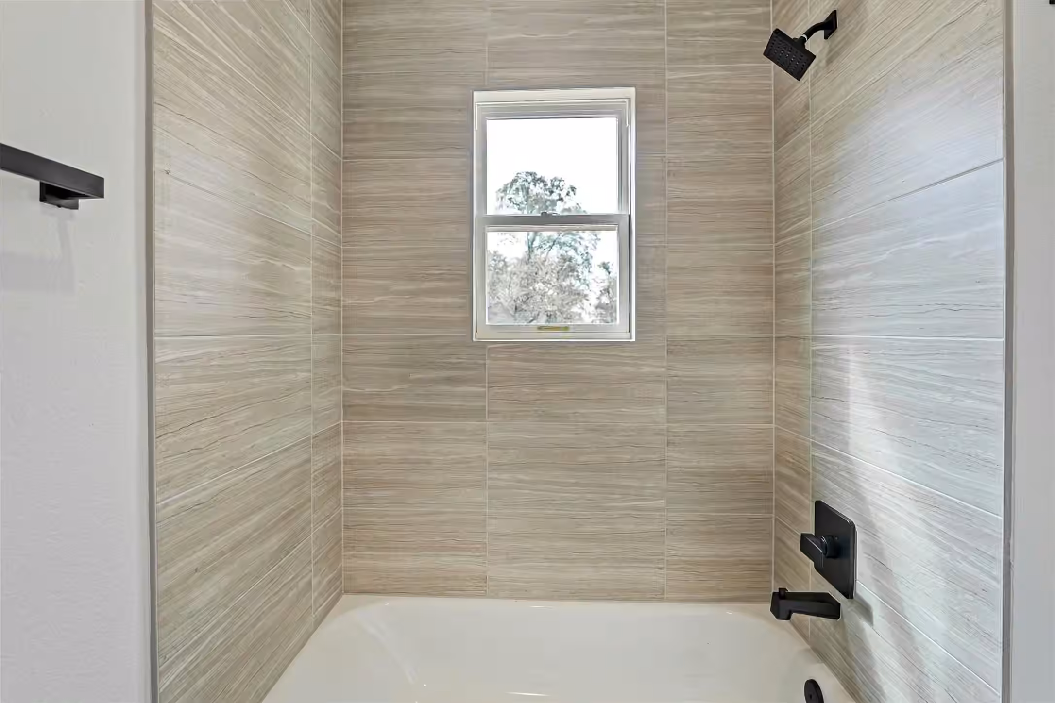 Photo of 10510 Twin Circles Dr, Montgomery, TX 77356