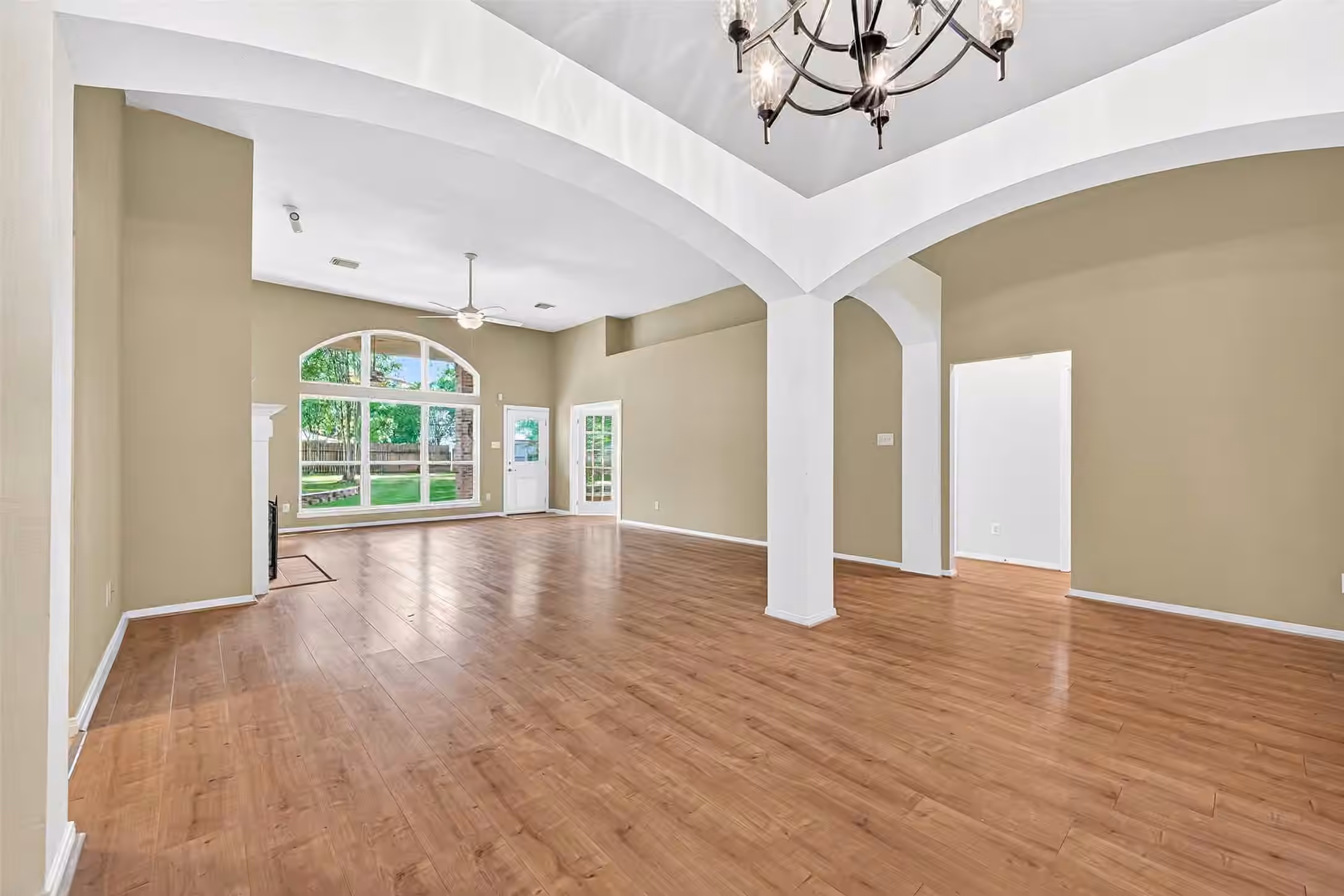 Photo 2 of 1514 Melissa Drive, Spring, TX