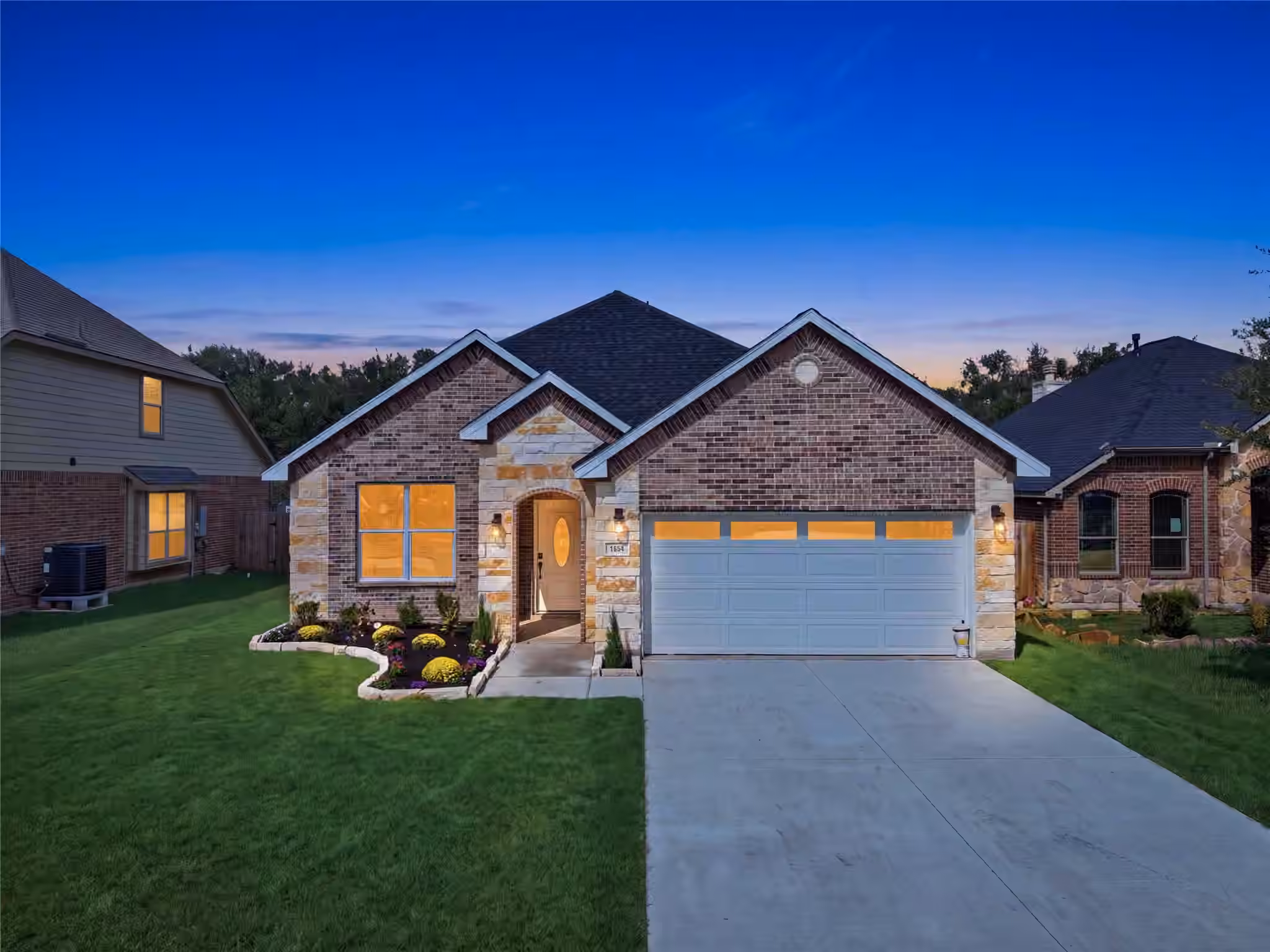 Photo 2 of 5014 E Meadow Drive, Deer Park, TX