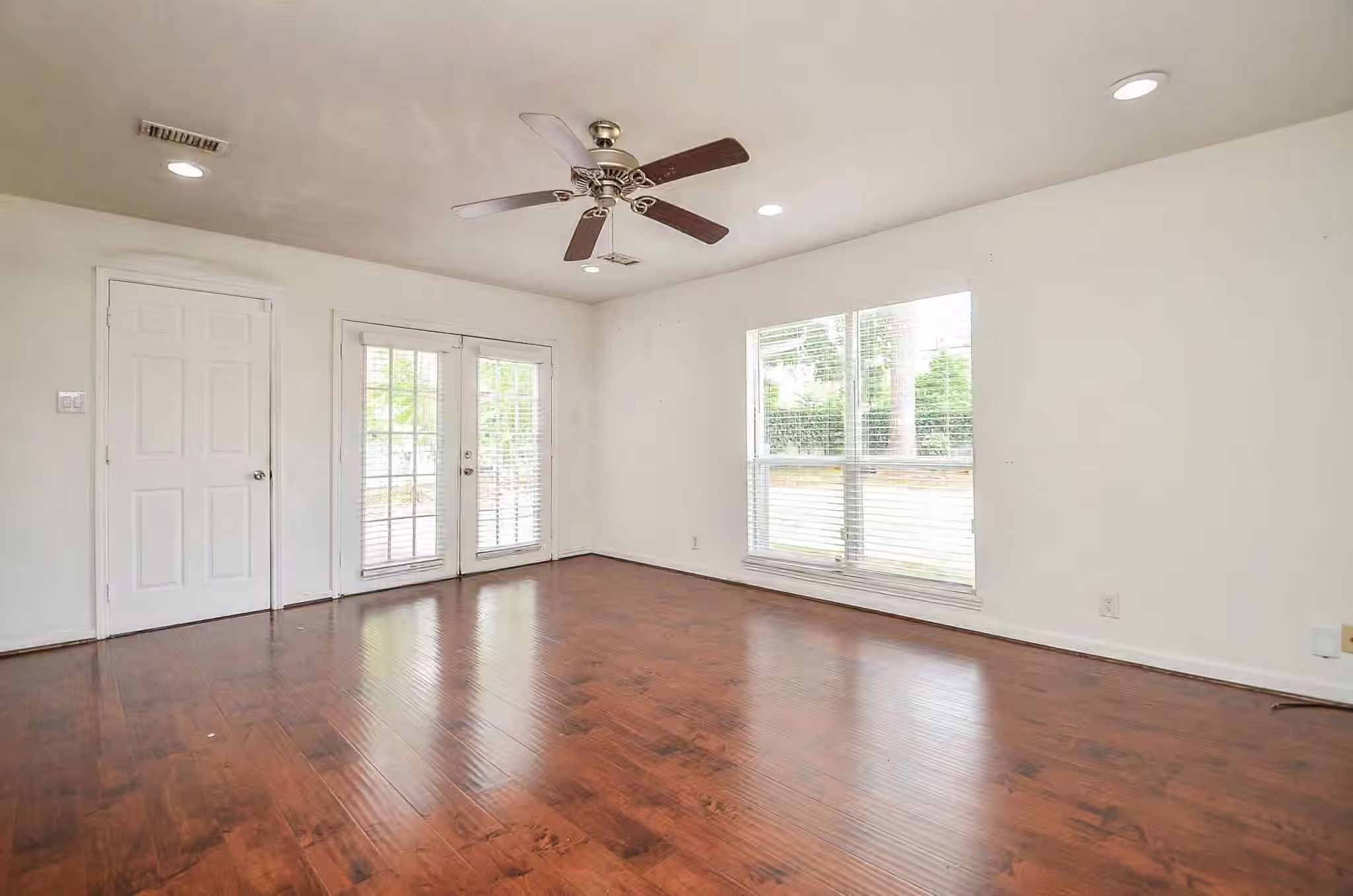 Photo 6 of 7238 Neff Street, Houston, TX