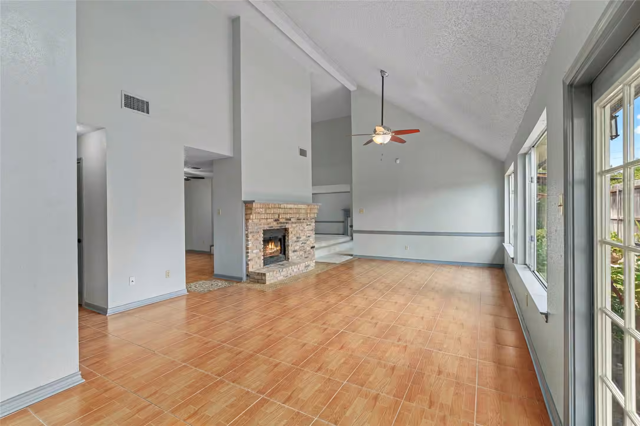 Photo 7 of 1513 Beaconshire Road, Houston, TX
