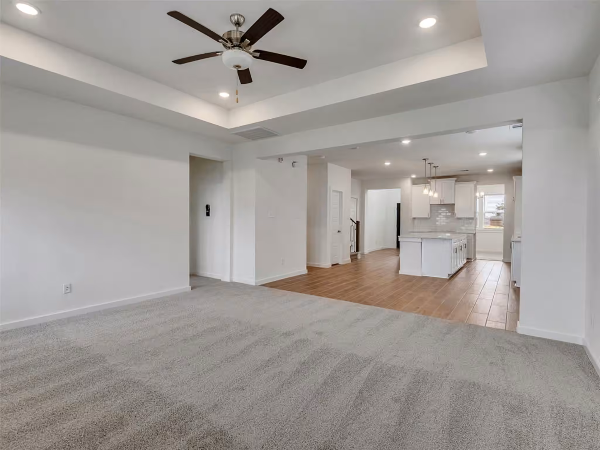 Photo 2 of 8310 Amethyst Valley Lane, Angleton, TX