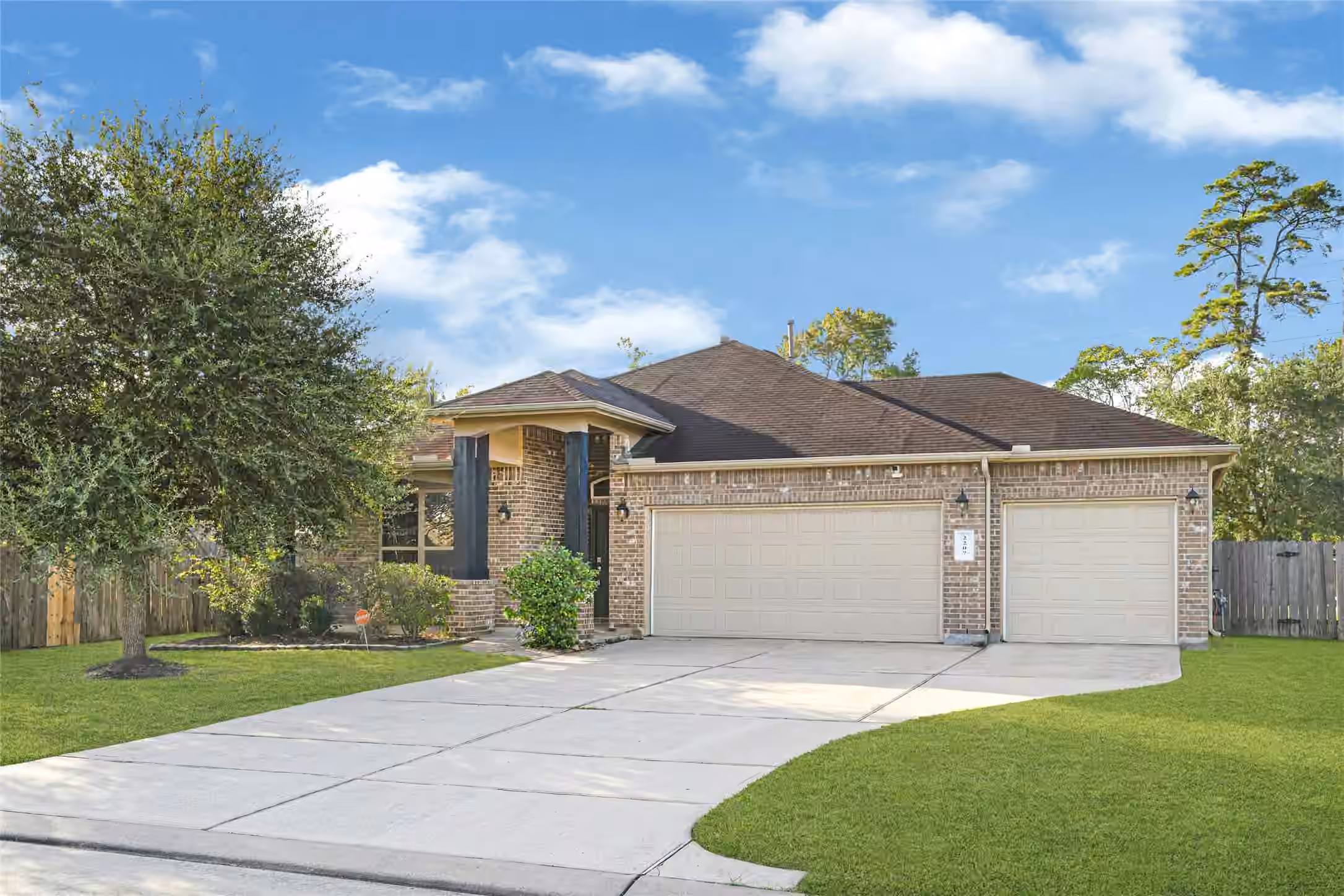 Photo of 2207 Antler Trails Drive, Crosby, TX