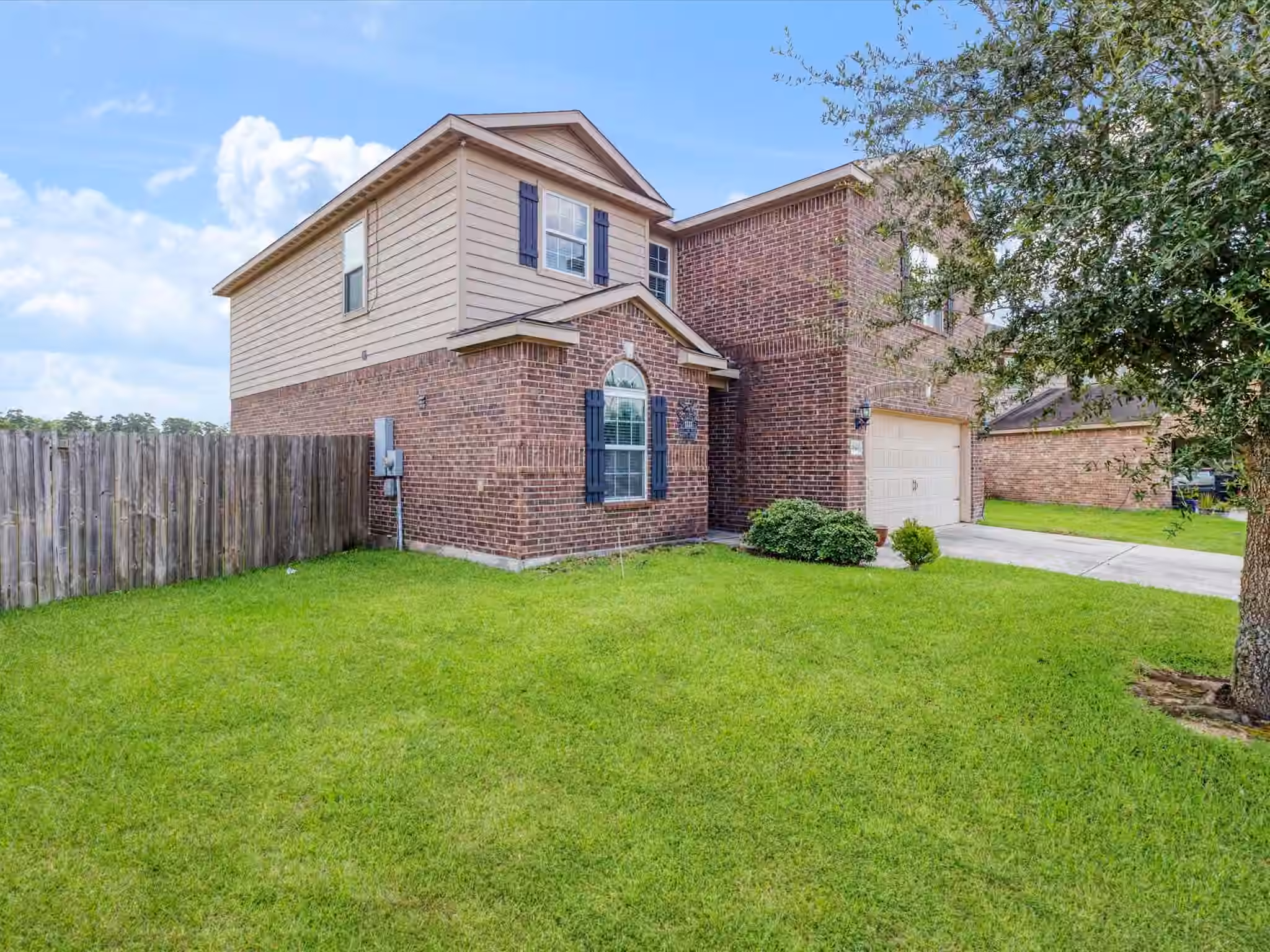 Photo 6 of 8843 Hazel Rose Sky Drive, Humble, TX