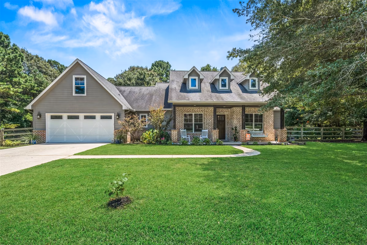 Photo of 8861 Catamaran Way, Montgomery, TX 77316