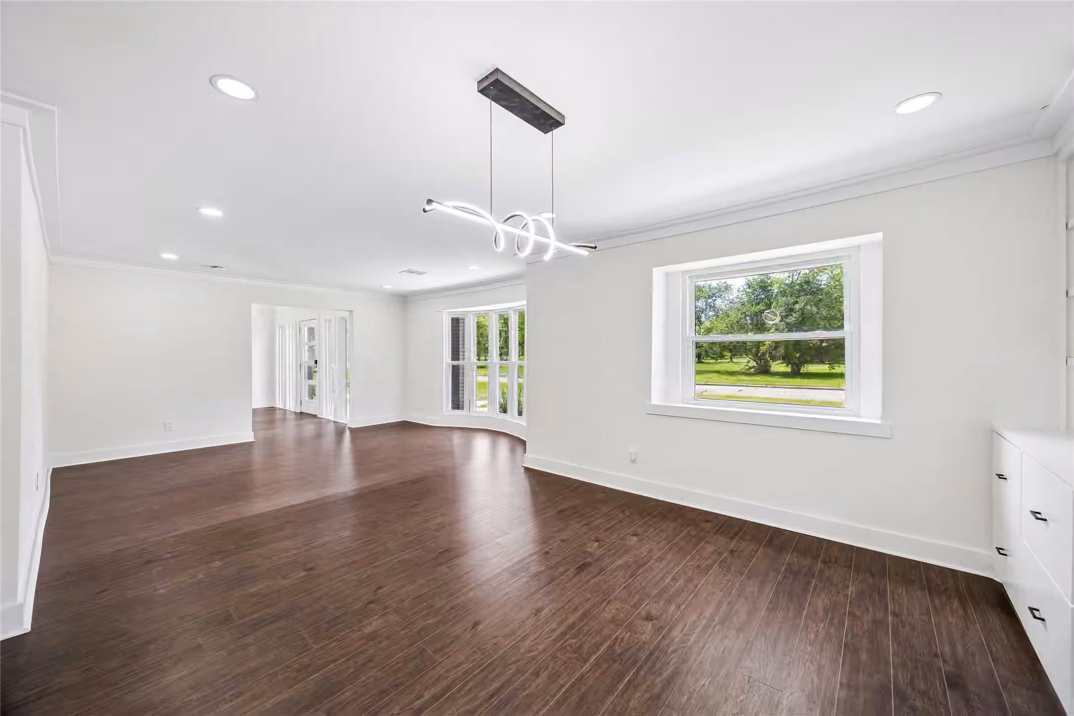 Photo 5 of 17922 Rolling Creek Drive, Houston, TX