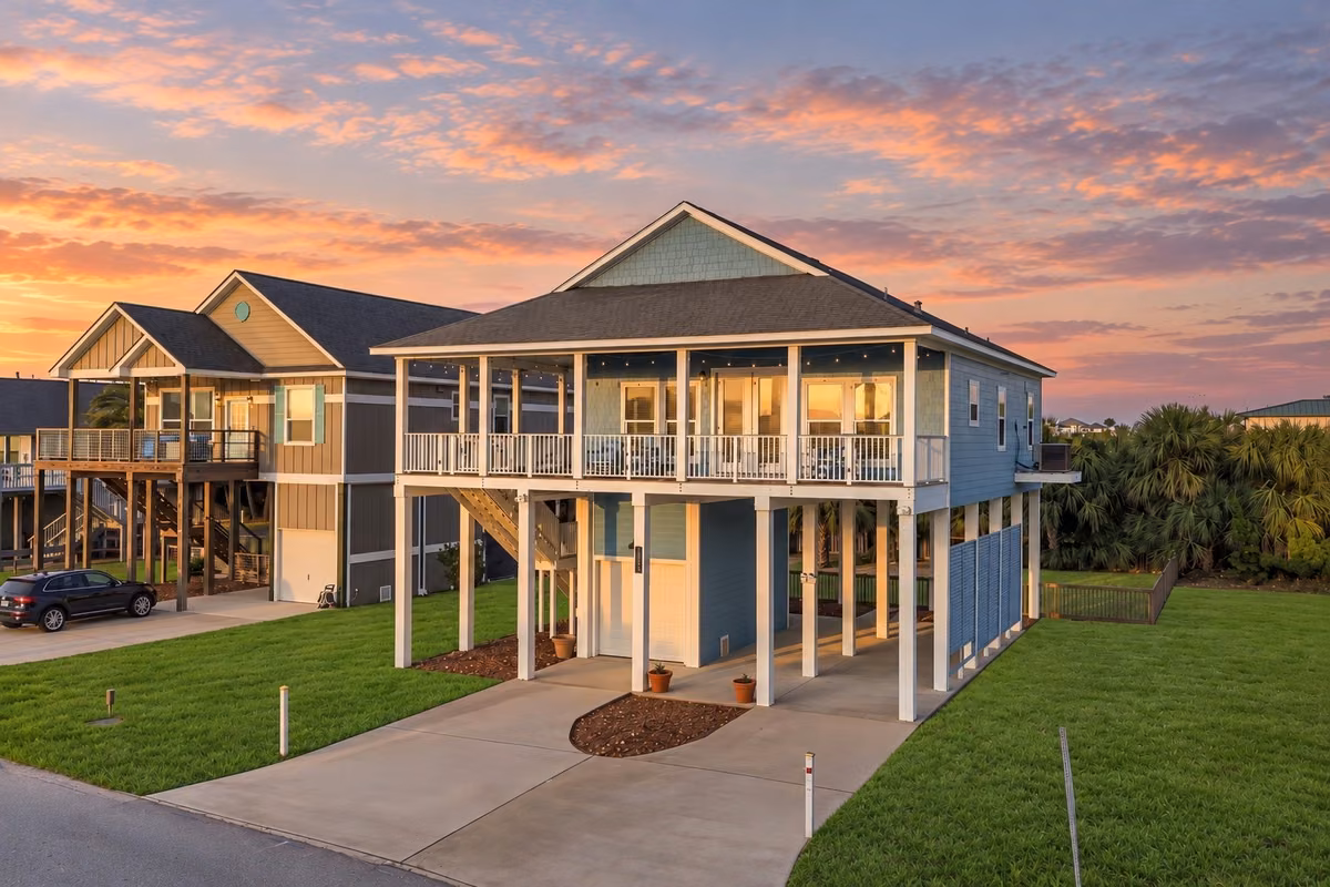 Photo of 3931 Laguna Drive, Galveston, TX 77554
