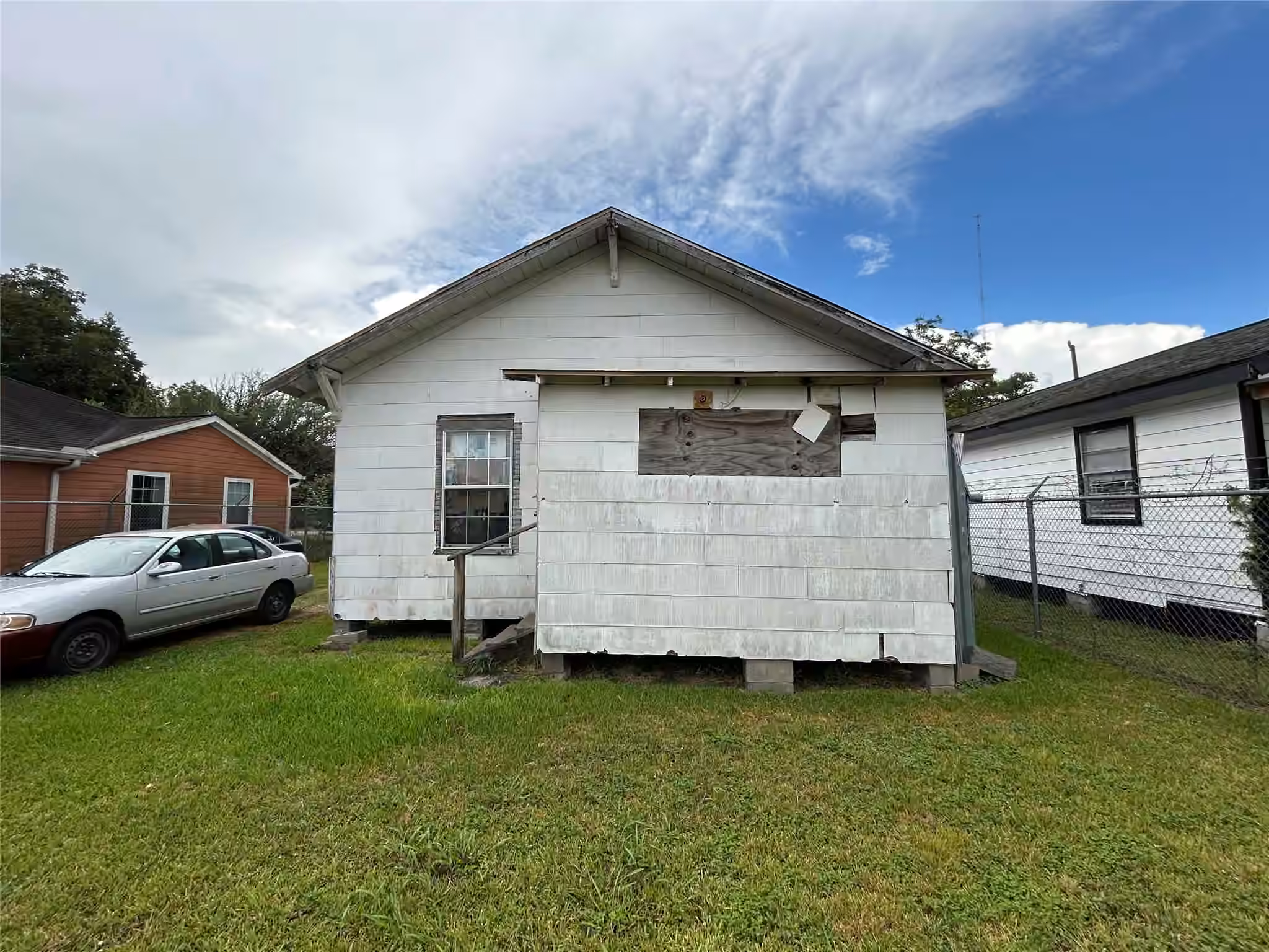 Photo 4 of 10612 Exeter St, Houston, TX 77093