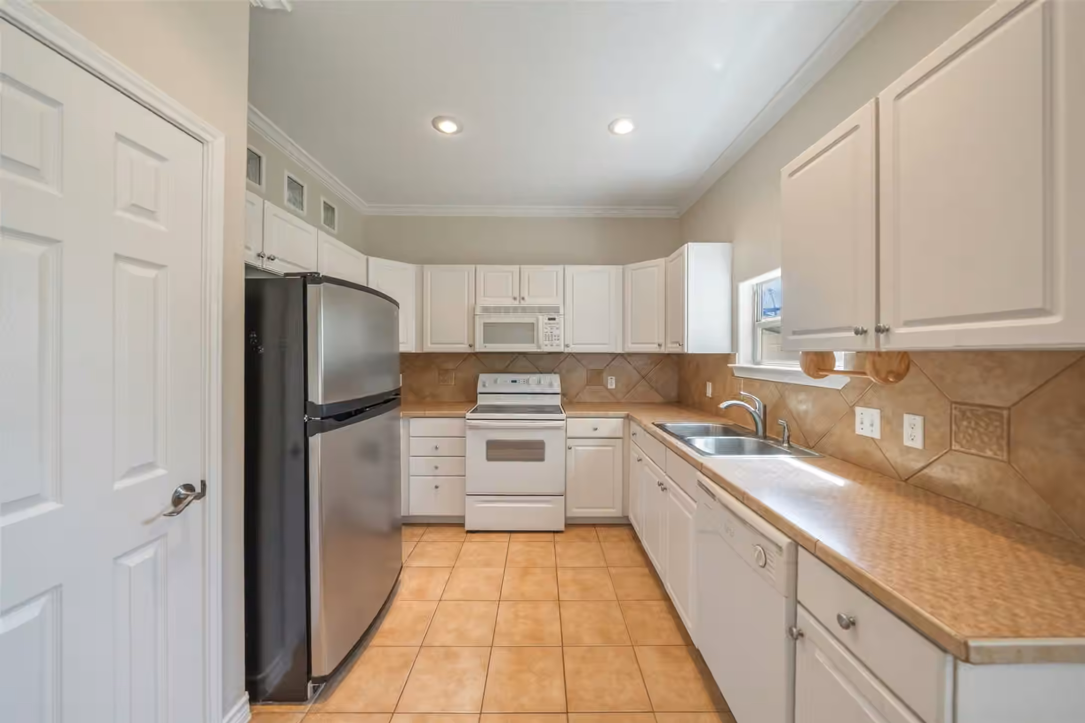 Photo 7 of 3802 Barracuda Lane, La Porte, TX