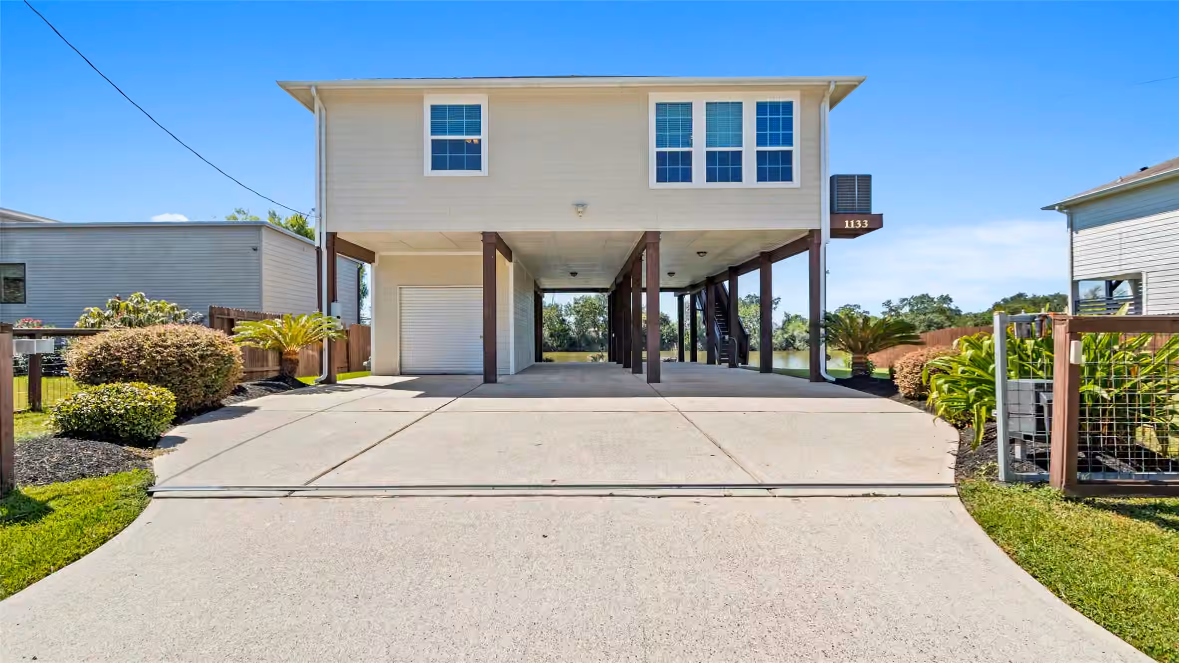 Photo 7 of 1133 E Meyer Road, Seabrook, TX