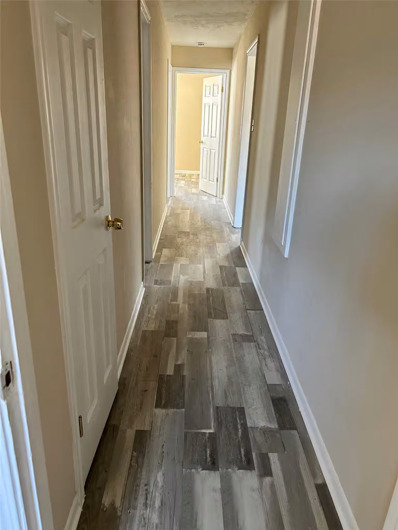Photo 5 of 3822 Ebbtide Drive, Houston, TX