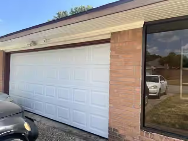 Photo 2 of 10311 Greenwillow Street, Houston, TX