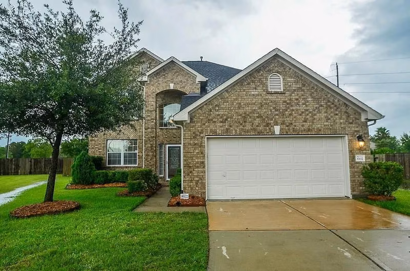 Photo of 1702 Lansing Cove Drive, Fresno, TX 77545
