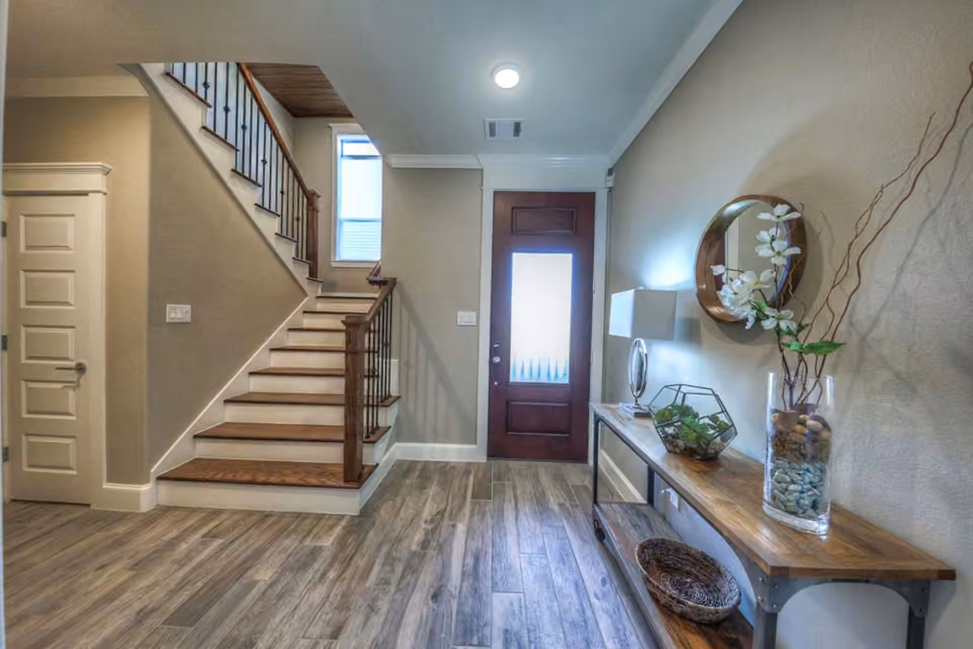 Photo 3 of 2828 Princeton Street, Houston, TX