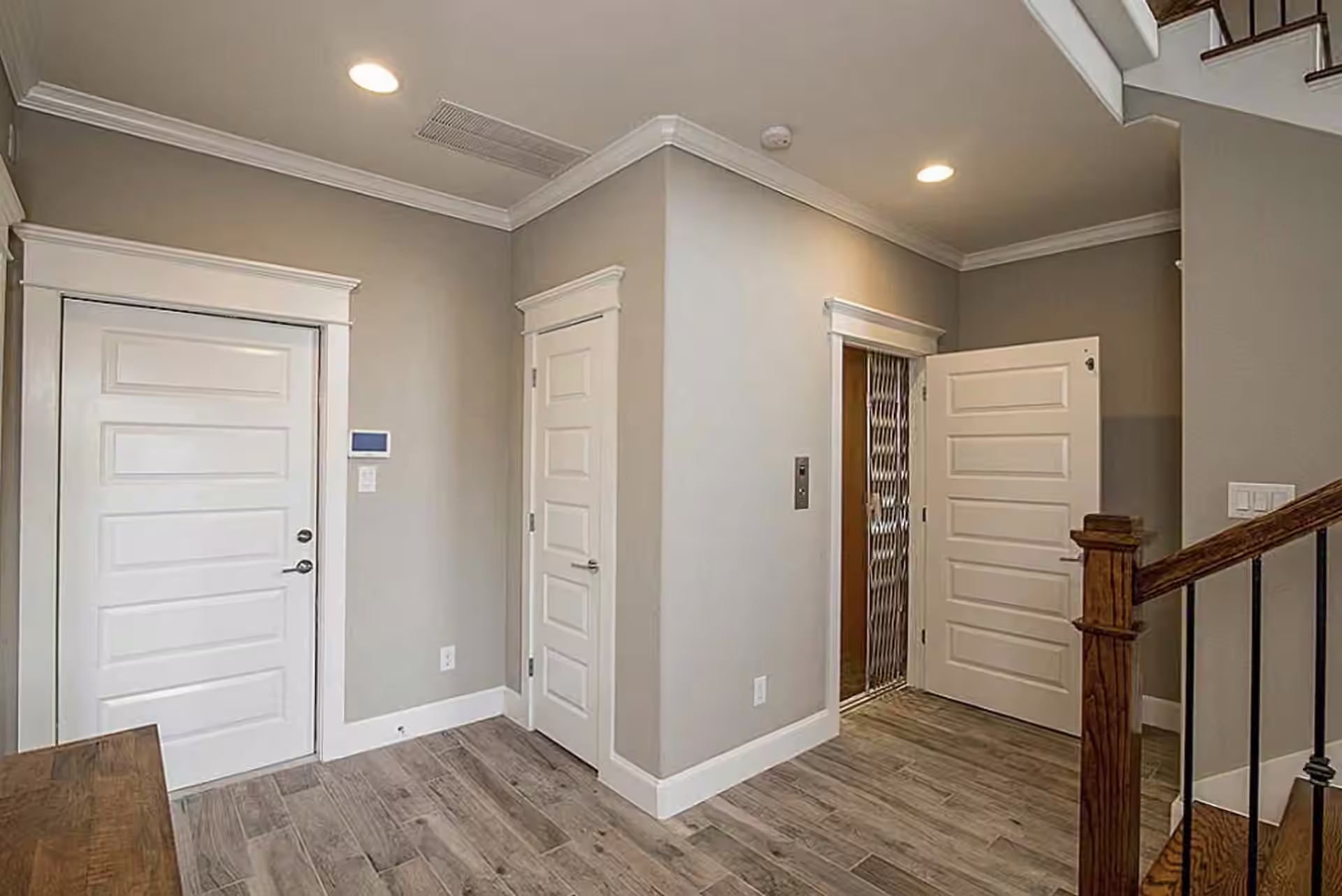 Photo 5 of 2828 Princeton Street, Houston, TX