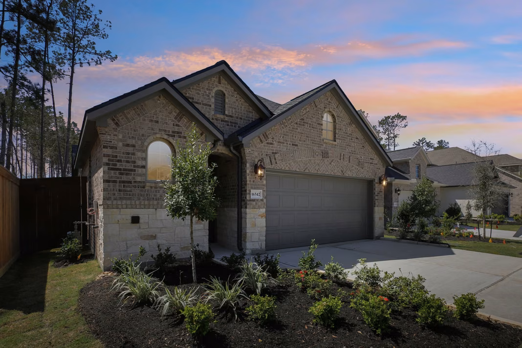 Photo 3 of 16542 Cub Creek Court, Conroe, TX