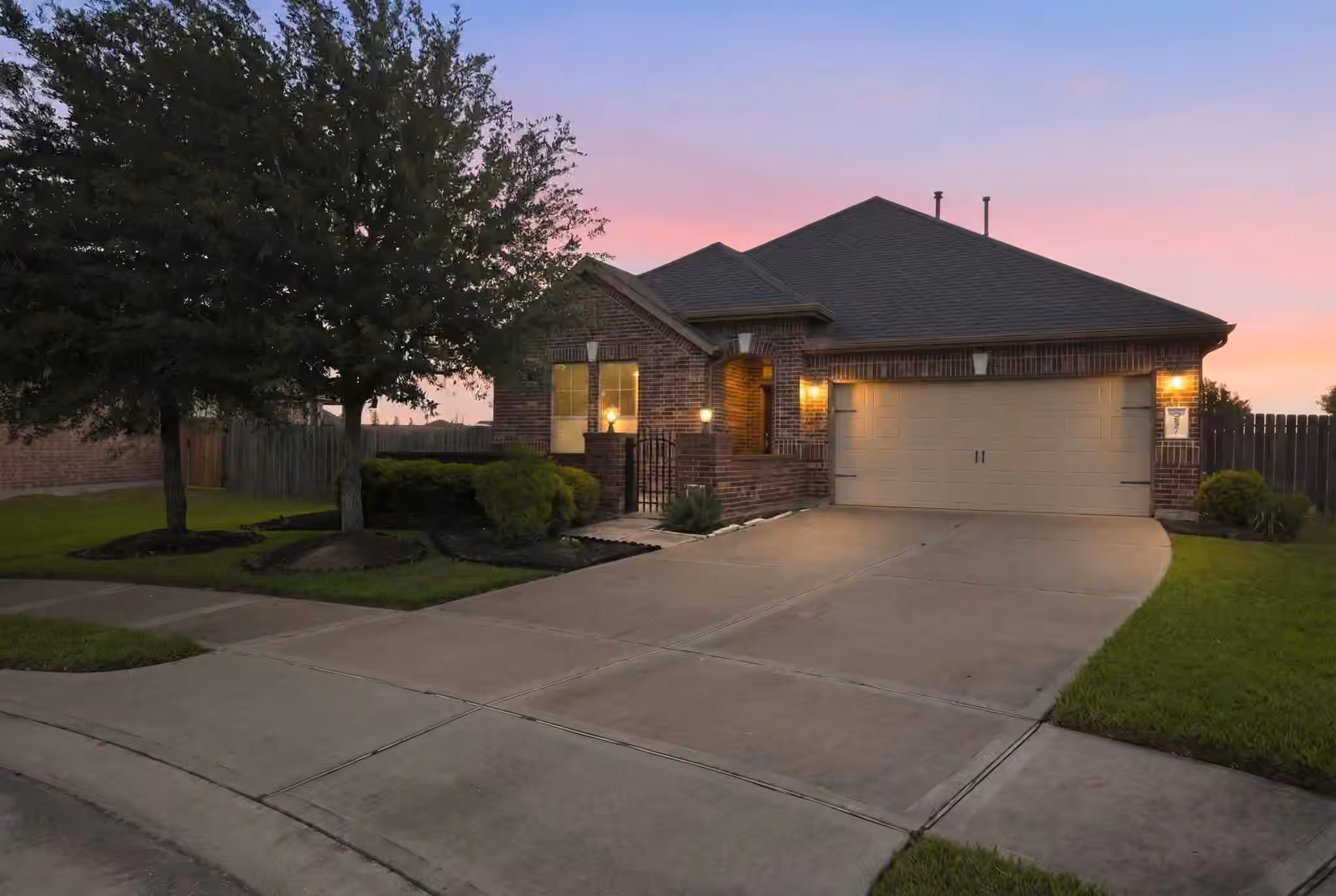Photo 4 of 3927 Kellys Falls Lane, Katy, TX