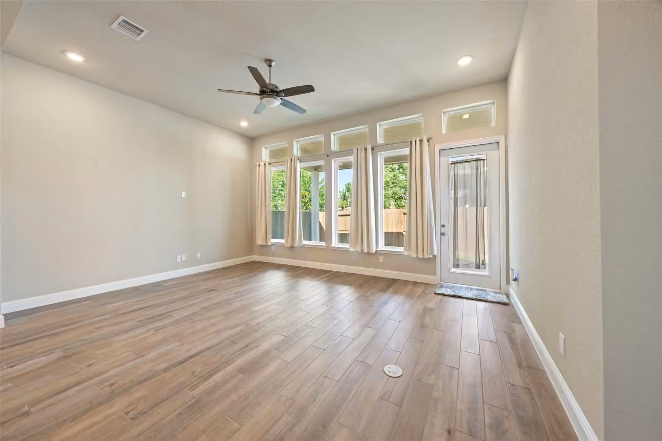 Photo 7 of 21335 Sierra Point Lane, Porter, TX