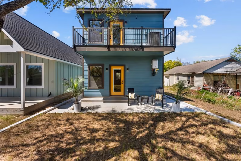 Photo of 125 4th Street, San Leon, TX 77539