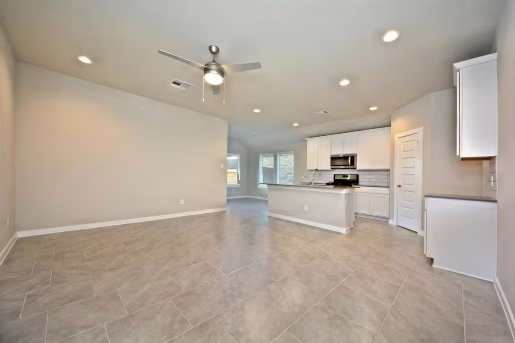 Photo 4 of 7703 Rainham Valley Lane, Richmond, TX