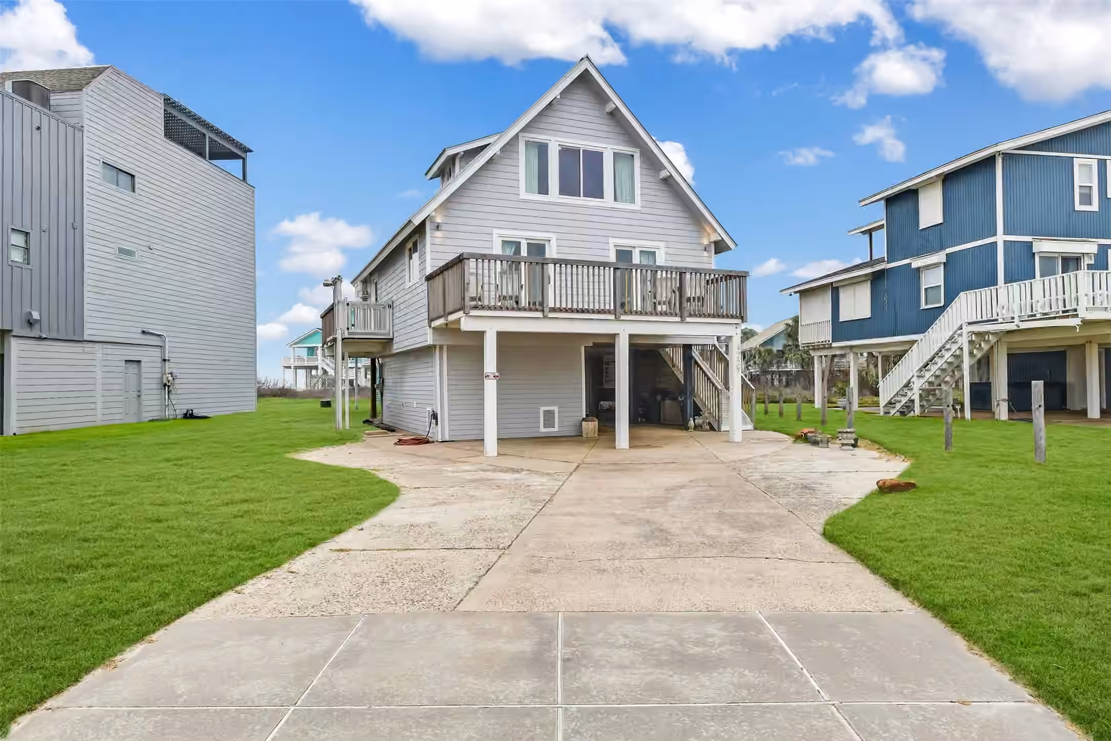 Photo 5 of 4227 Maison Rouge Court, Galveston, TX