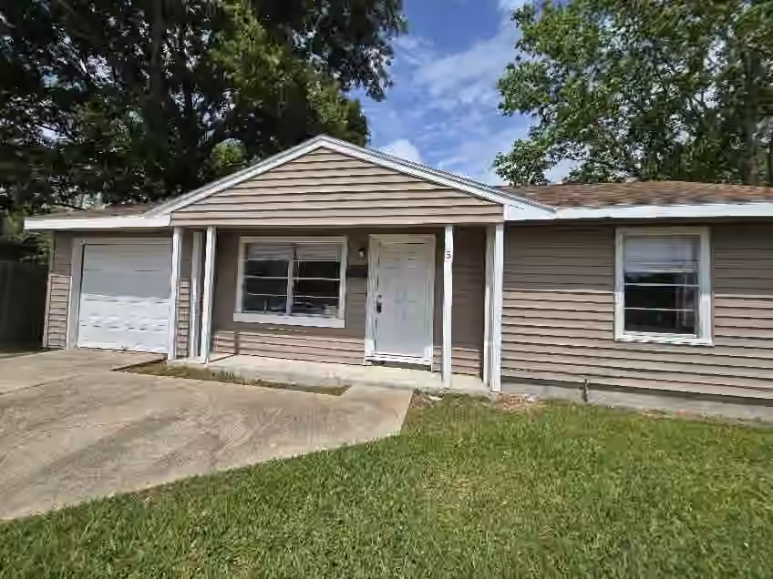 Photo of 5 Lanes End Street, Baytown, TX