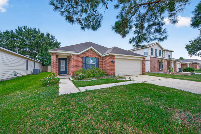 Photo of 24019 Kingbriar Drive, Spring, TX