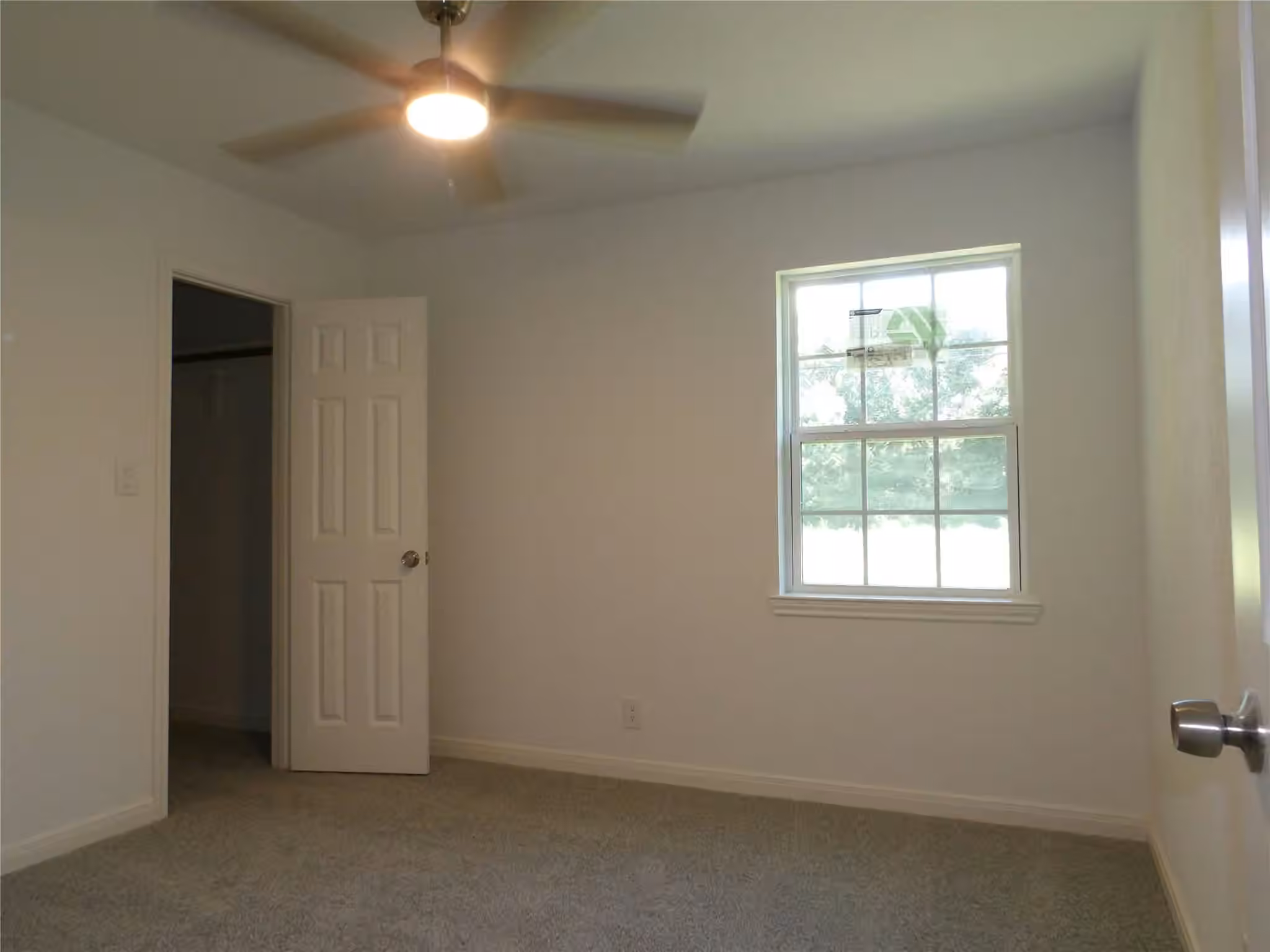 Photo 7 of 217 Sugar Cane Trace, Lake Jackson, TX