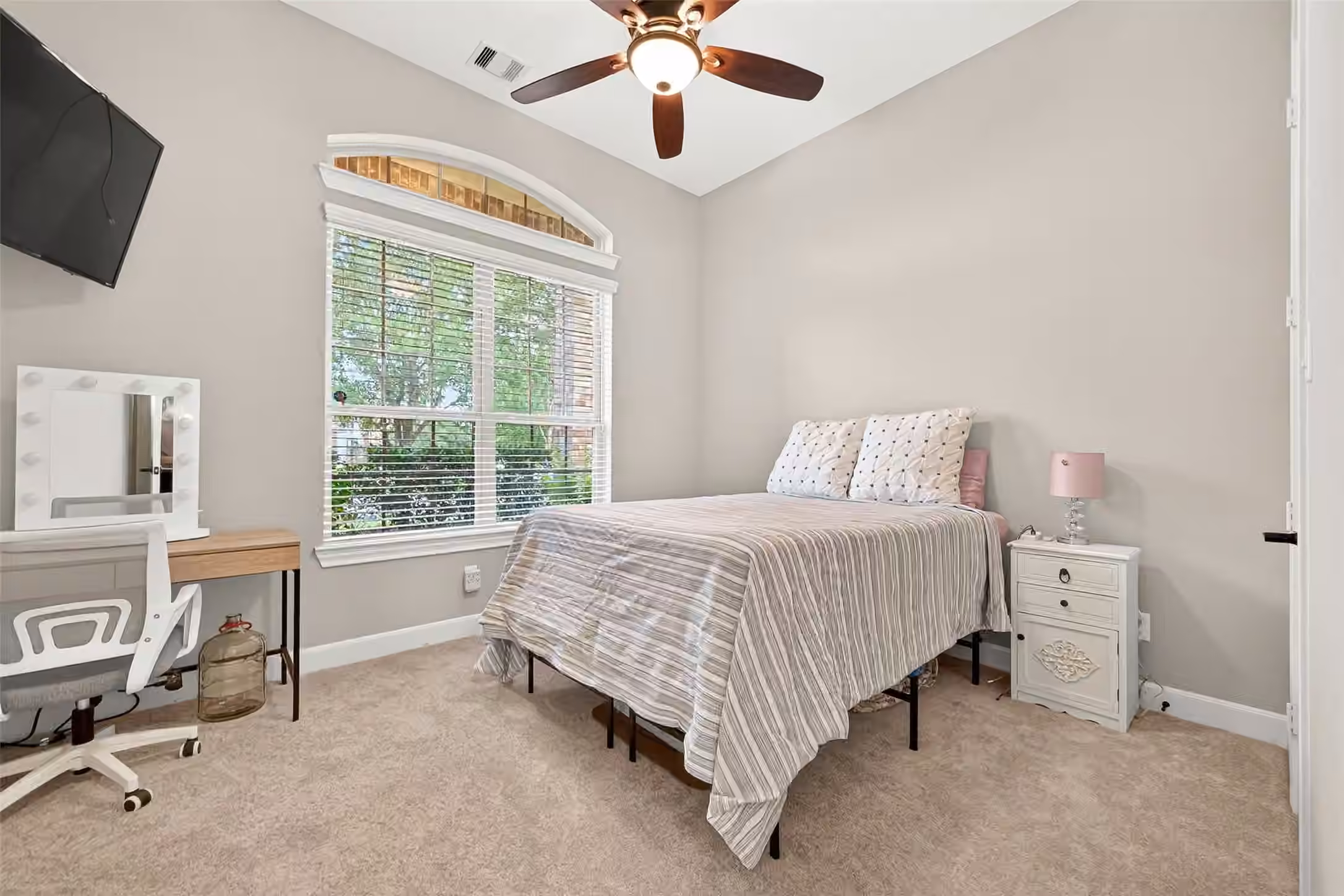 Photo 6 of 7802 Mesquite Hill Lane, Richmond, TX