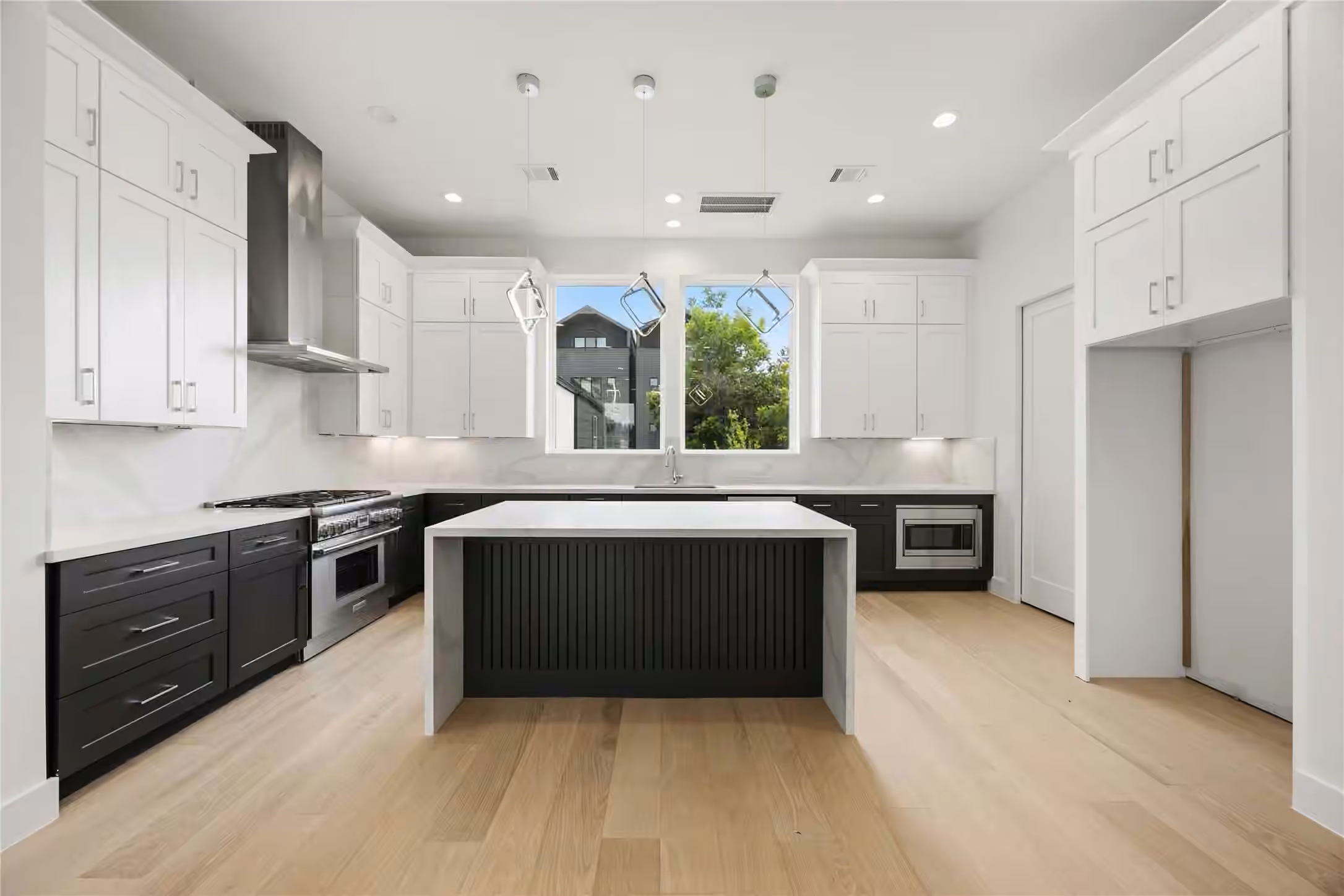 Photo 3 of 1110 Peden Street A, Houston, TX
