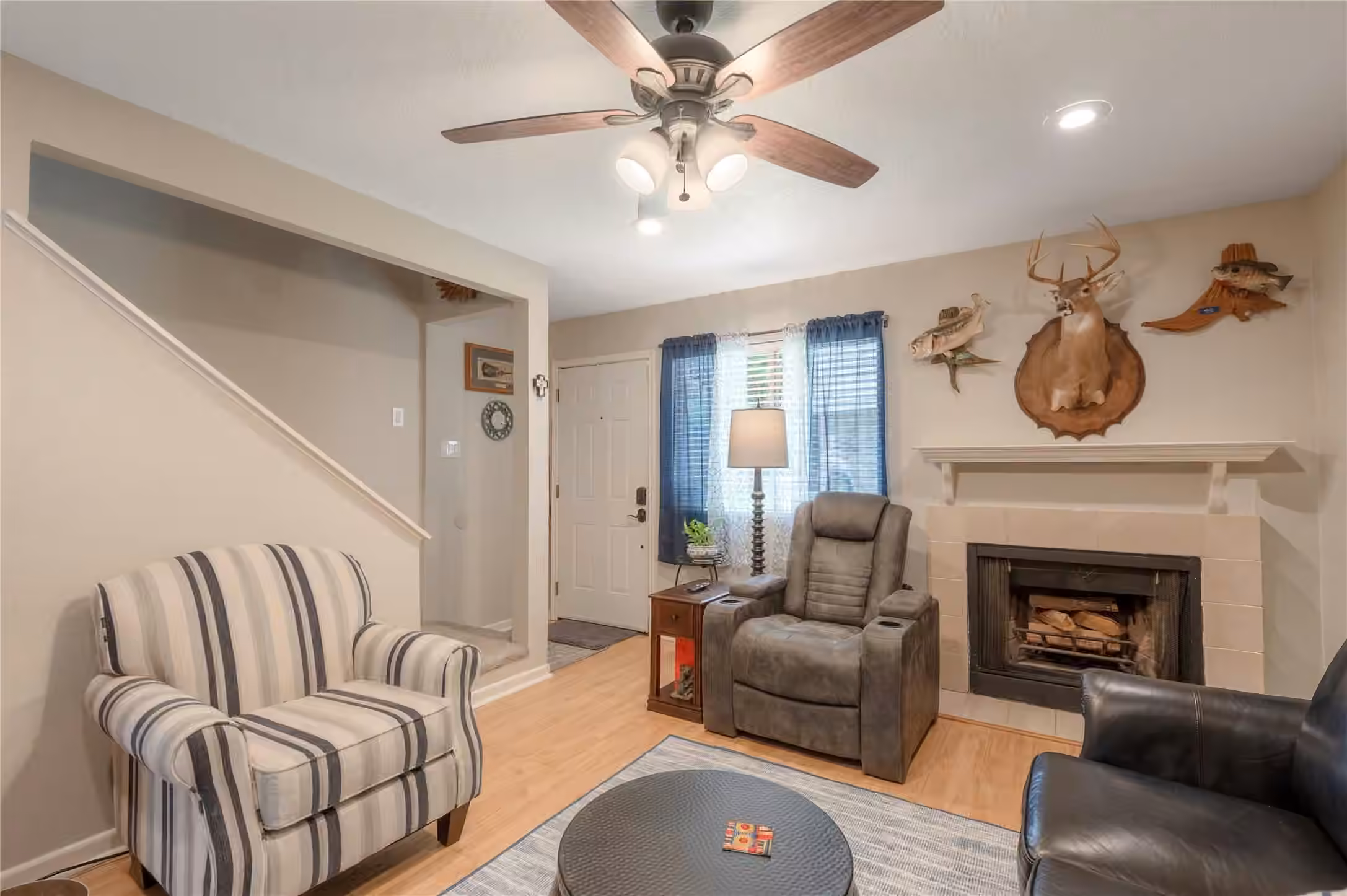 Photo 7 of 2521 Crosstimbers Street F2, Huntsville, TX