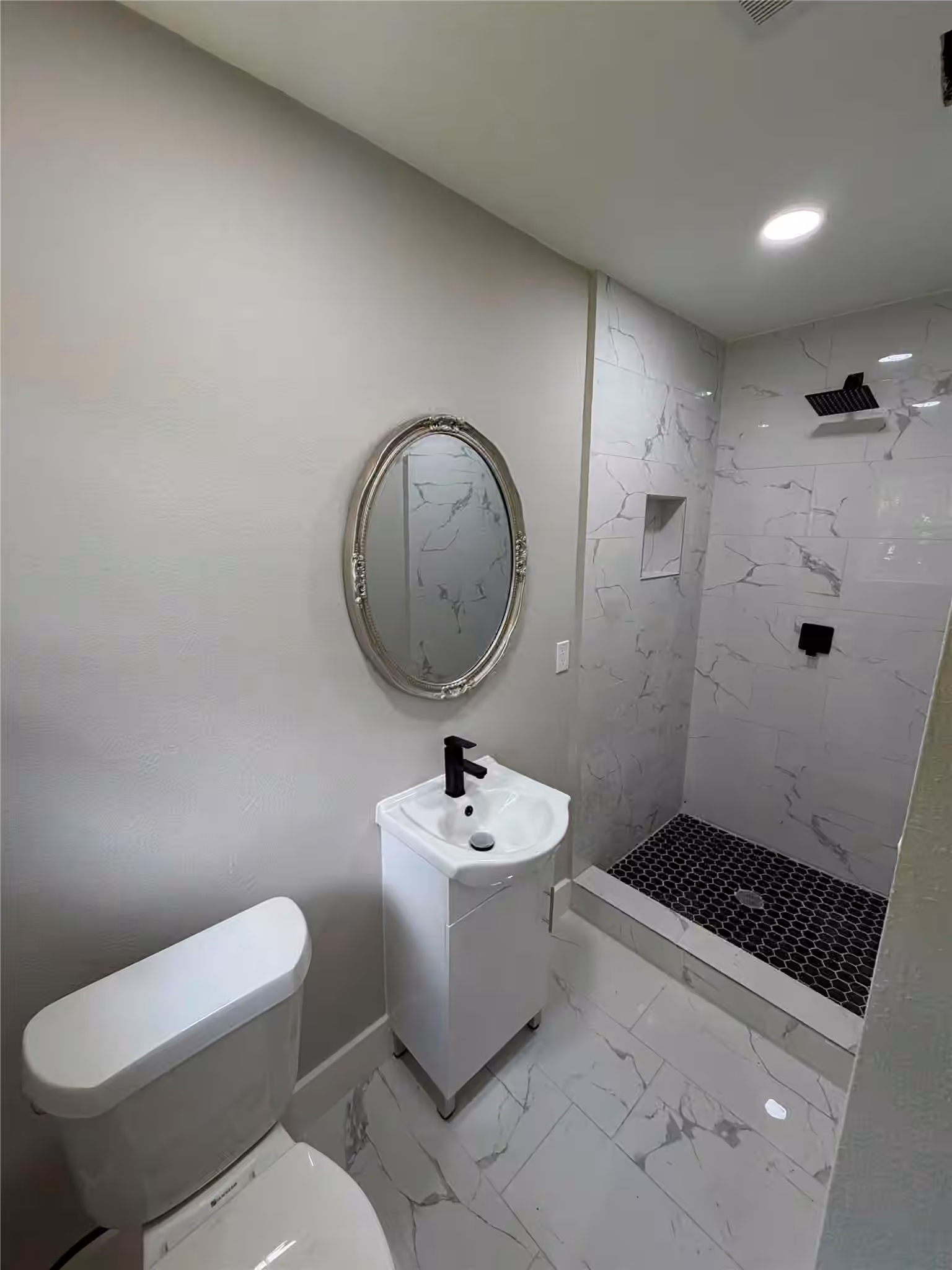 Photo 5 of 6825 Driftwood Street, Houston, TX