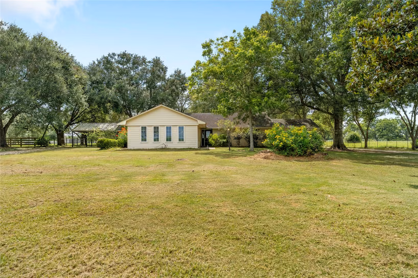 Photo of 2436 S State Highway 71, El Campo, TX