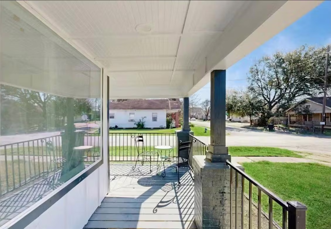 Photo 2 of 3241 Reeves Street, Houston, TX