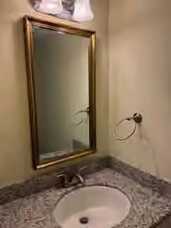 Photo 5 of 850 Threadneedle Street 80, Houston, TX