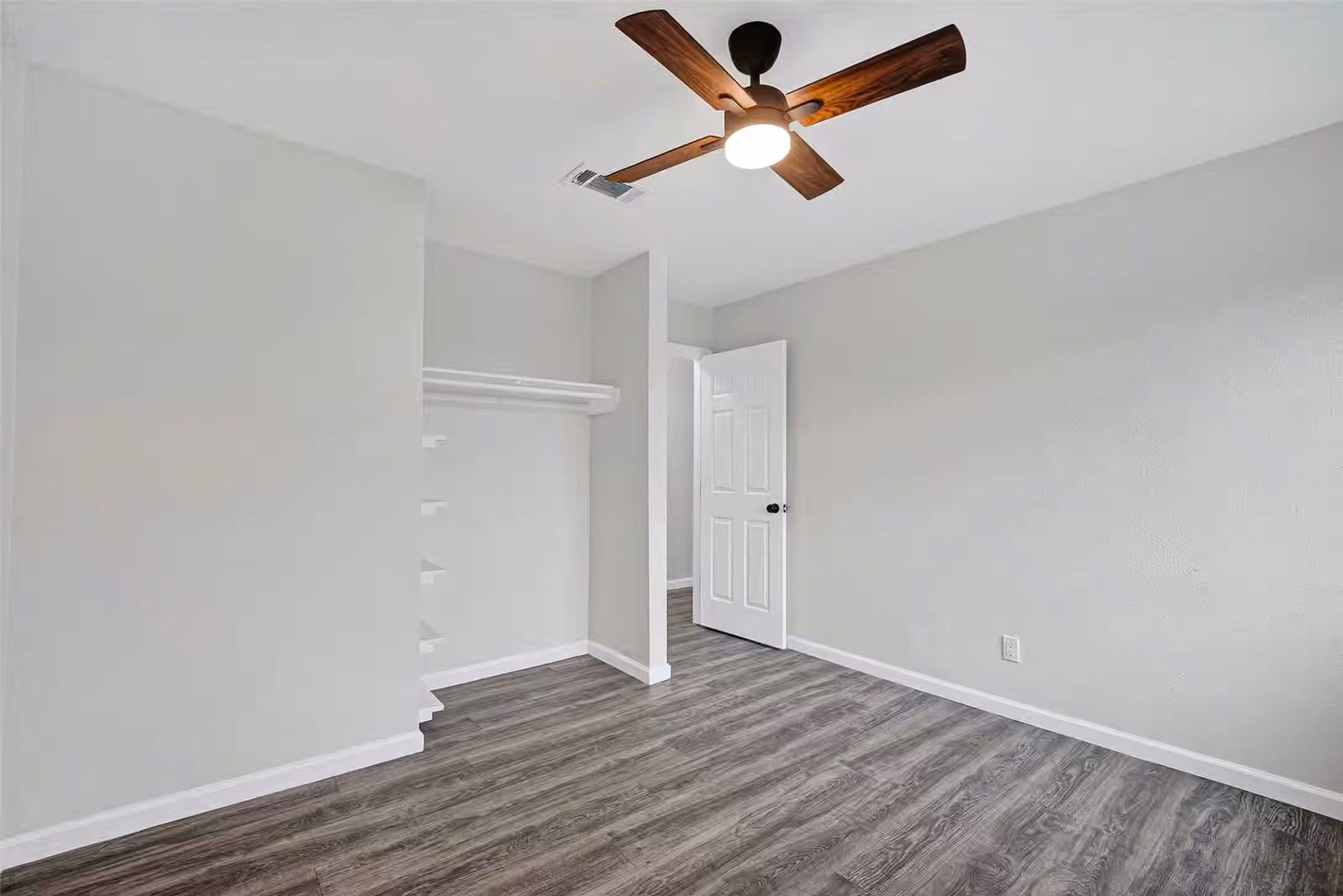 Photo 7 of 8310 WILD ROSE Street 19C, Houston, TX
