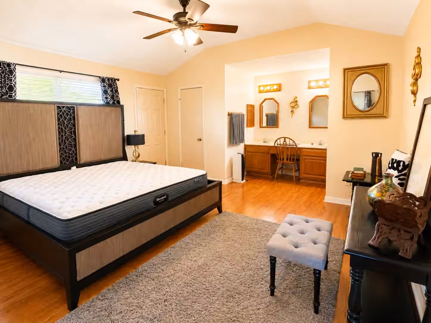 Photo 4 of 6511 La Violetta Drive, Houston, TX