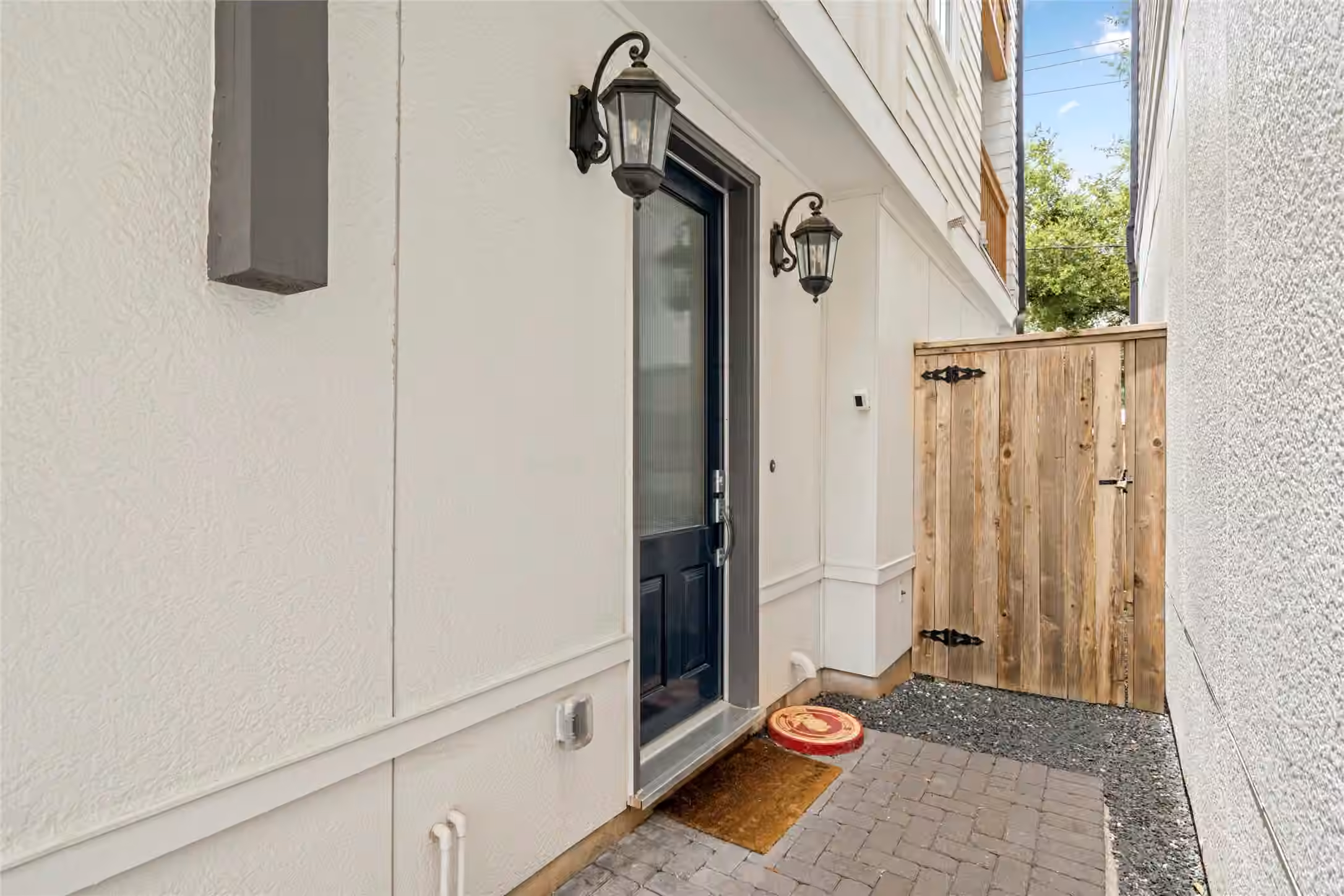 Photo 4 of 3418 Timbergrove Heights Street, Houston, TX