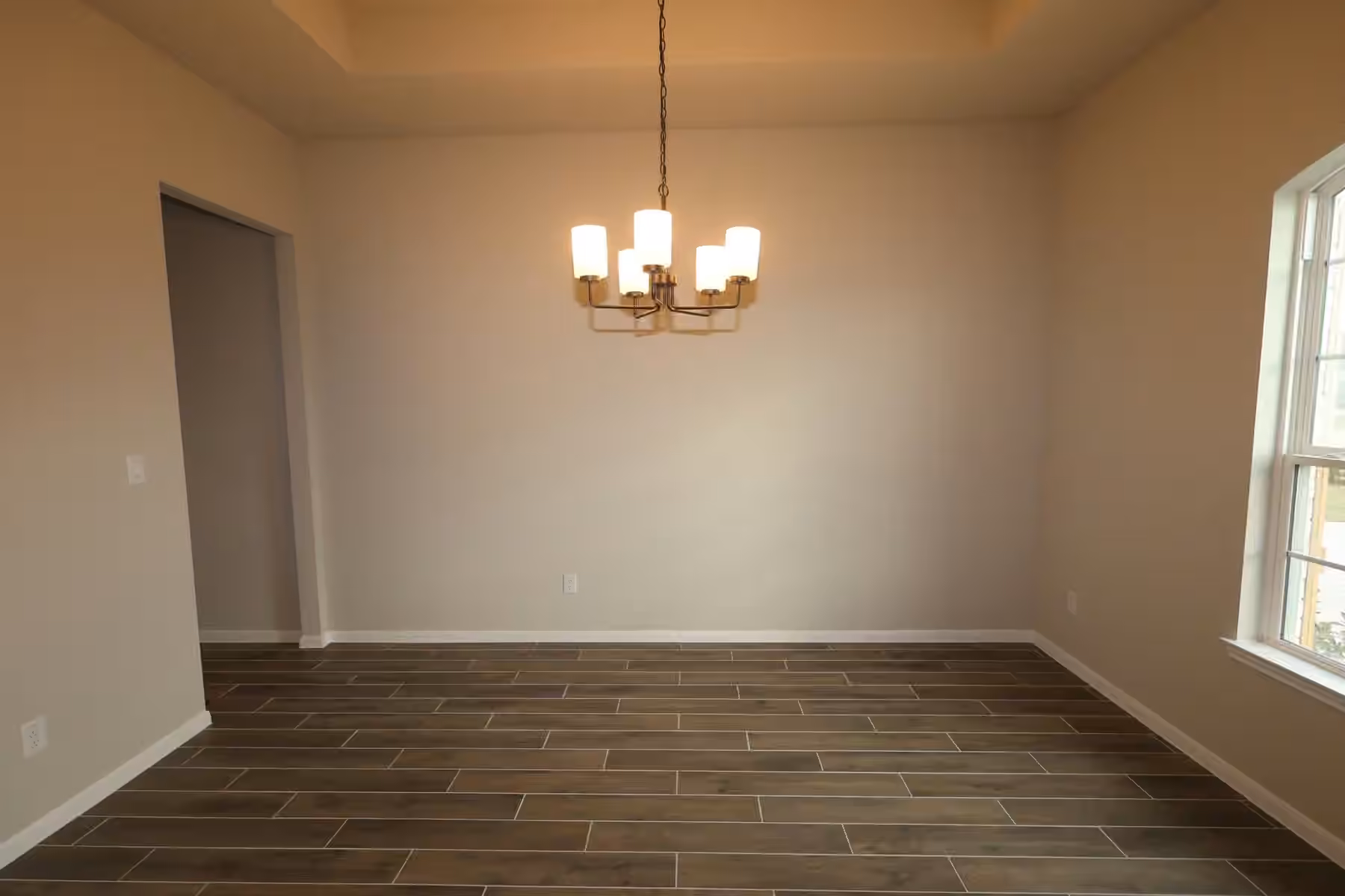 Photo 4 of 6903 Allens Landing, Needville, TX