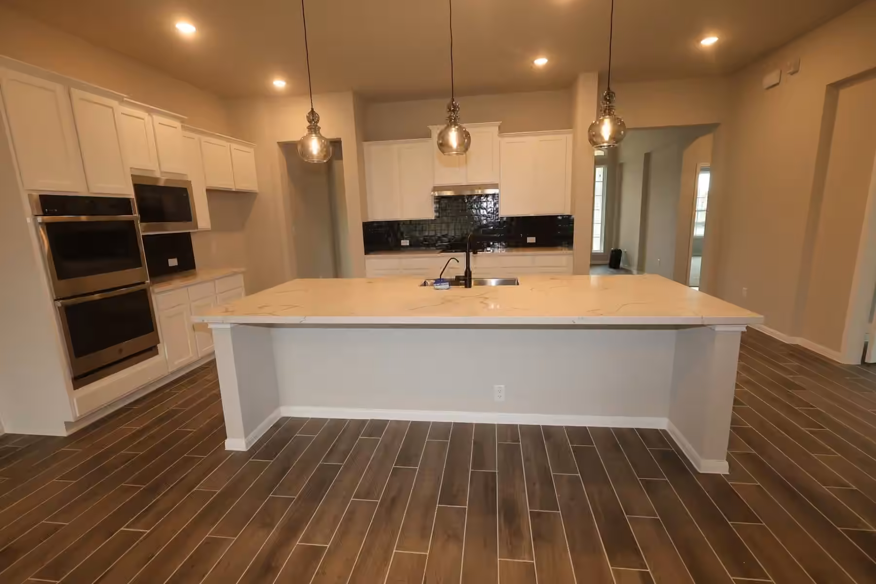 Photo 6 of 6903 Allens Landing, Needville, TX
