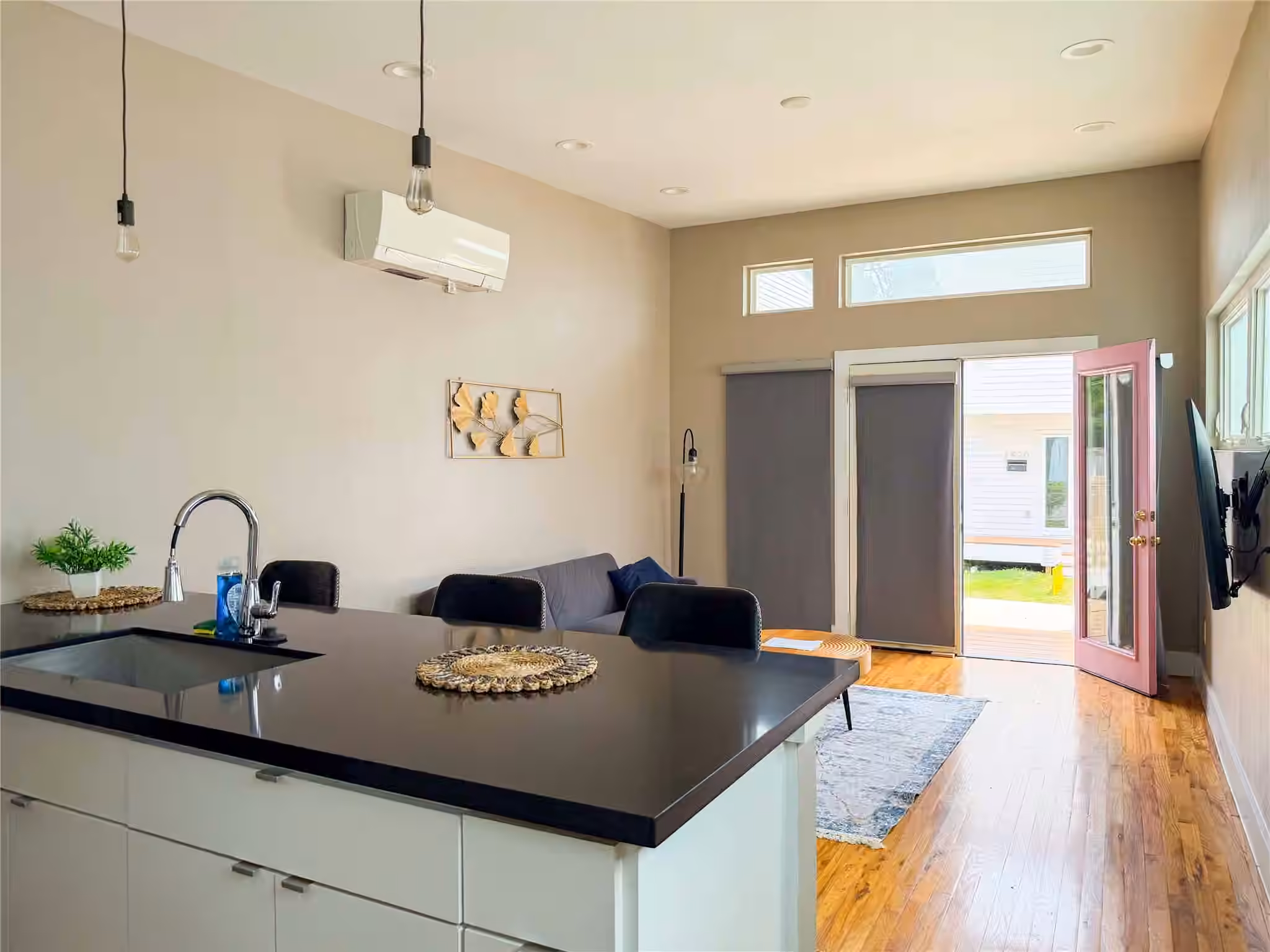 Photo 6 of 1506 Dumble Street, Houston, TX