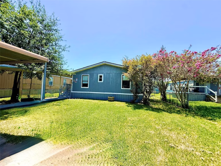 Photo 4 of 1014 Tealway Drive, Pasadena, TX