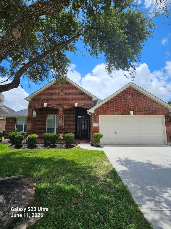 Photo of 11402 Softbreeze Court, Pearland, TX