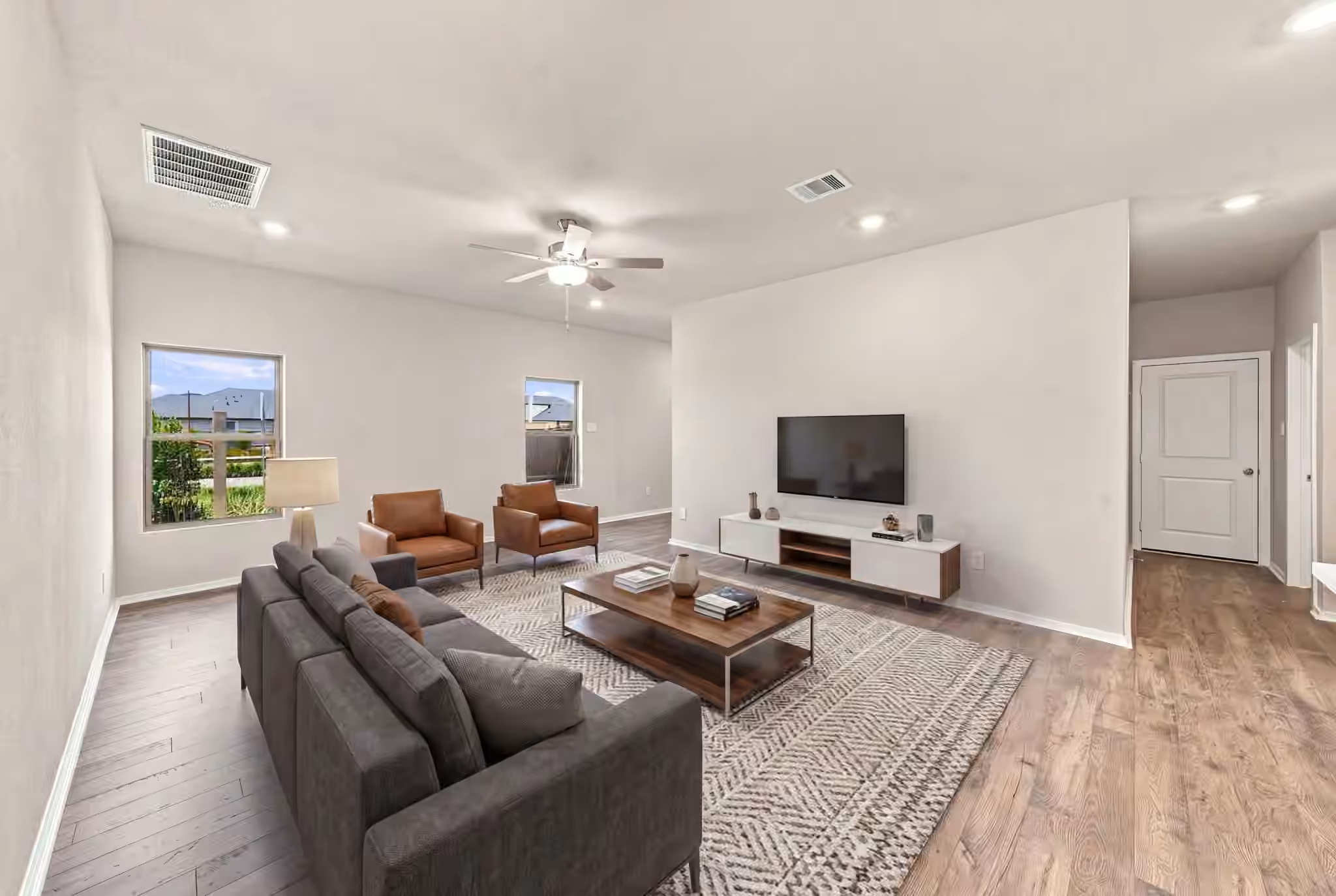 Photo 6 of 2796 English Laurel Drive, Alvin, TX